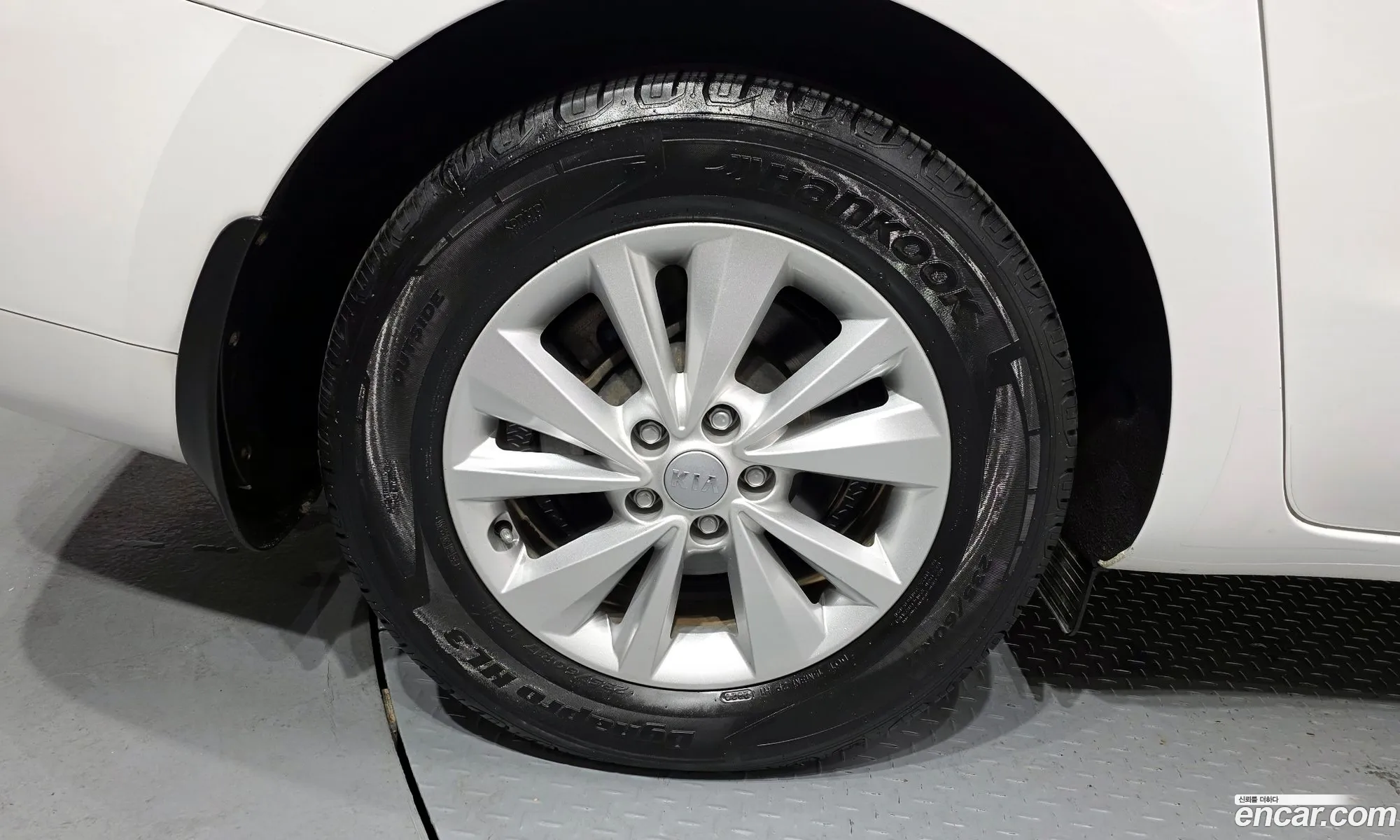 Kia Carnival 2018 — 23