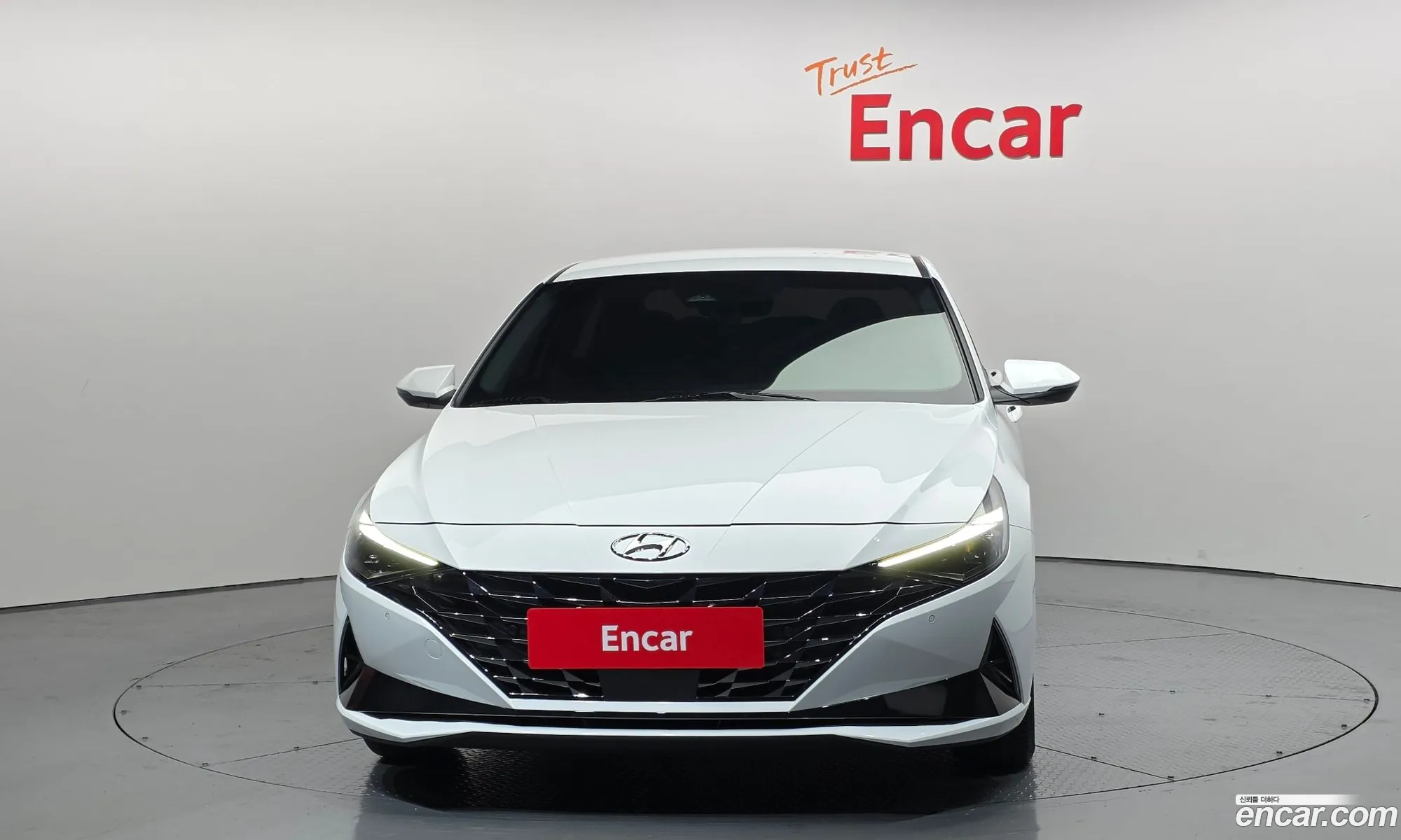 Hyundai Elantra 2021 — 2