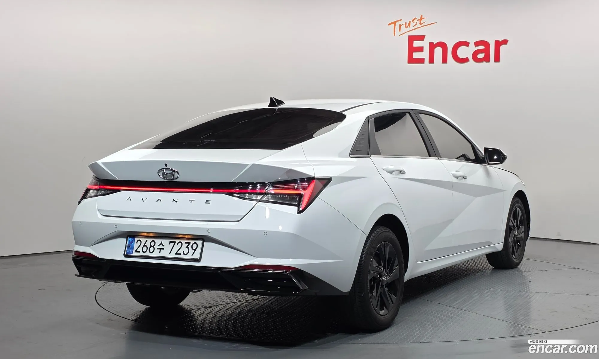 Hyundai Elantra 2021 — 10