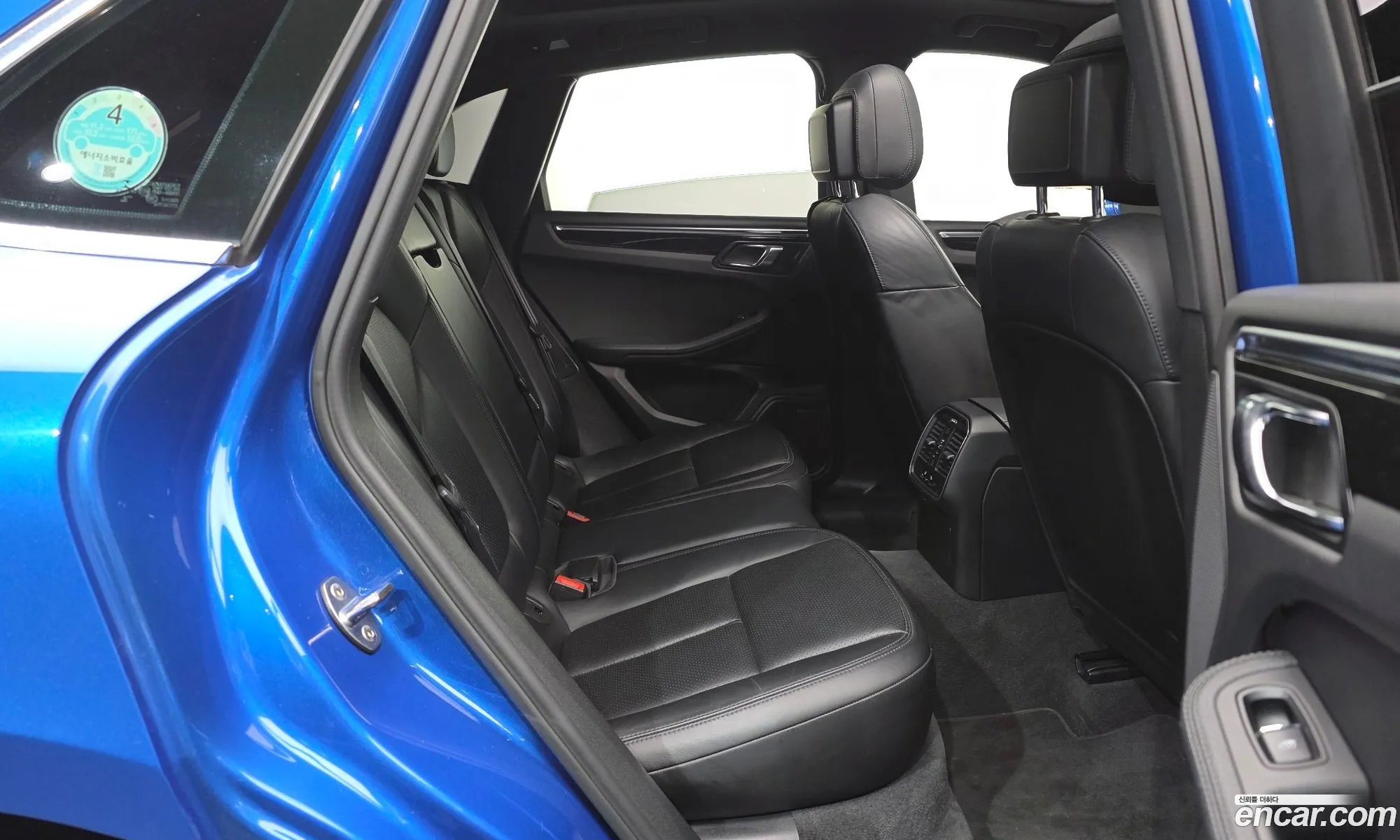 Porsche Macan 2016 WP1AD2950HLB70029 — 19
