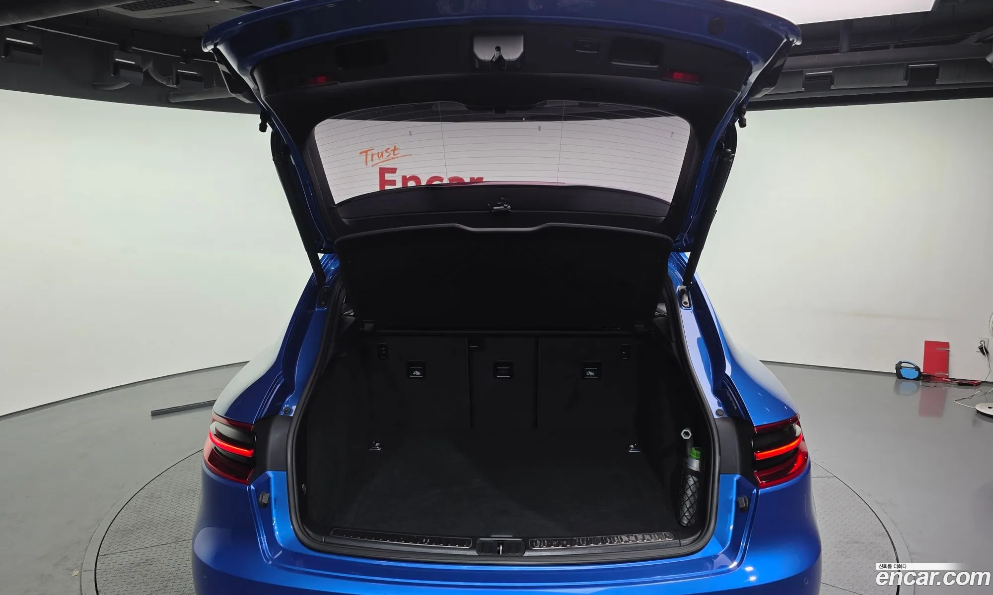 Porsche Macan 2016 WP1AD2950HLB70029 — 3