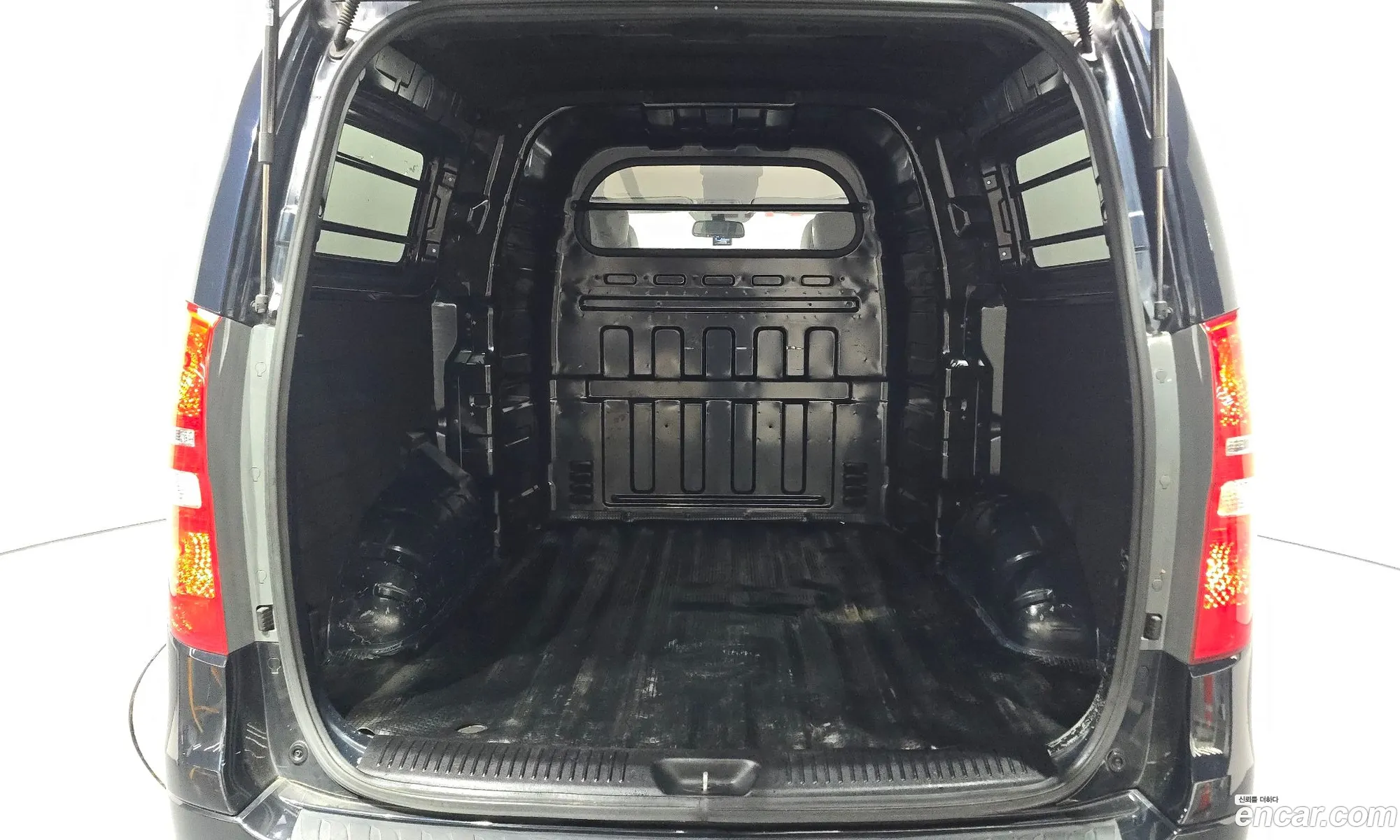 Hyundai Grand Starex 2021 — 9