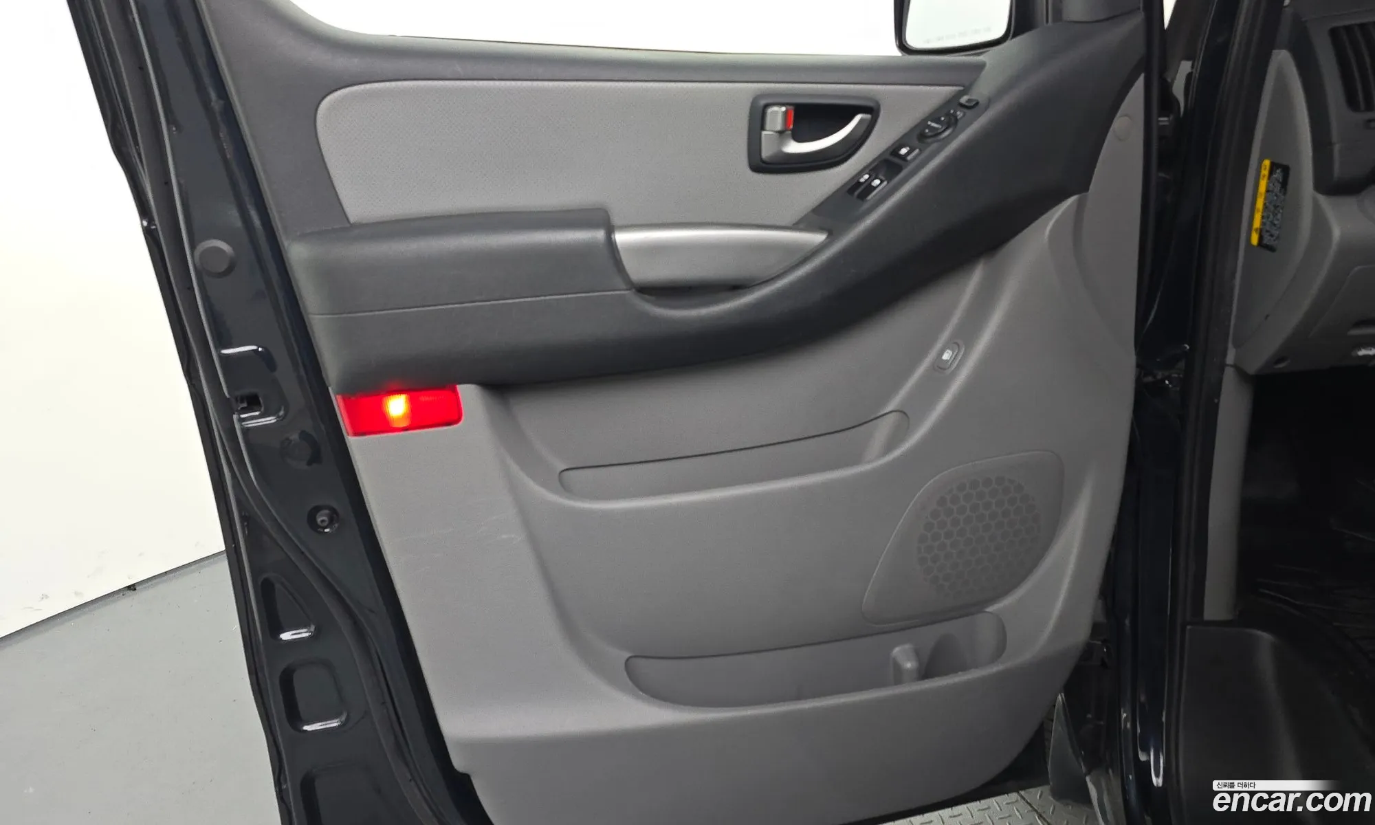 Hyundai Grand Starex 2021 — 25