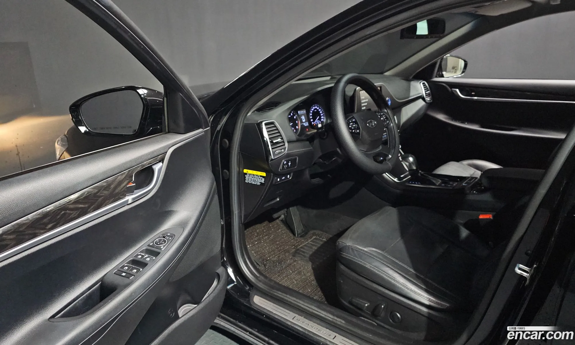Hyundai Grandeur IG 2018 — 14