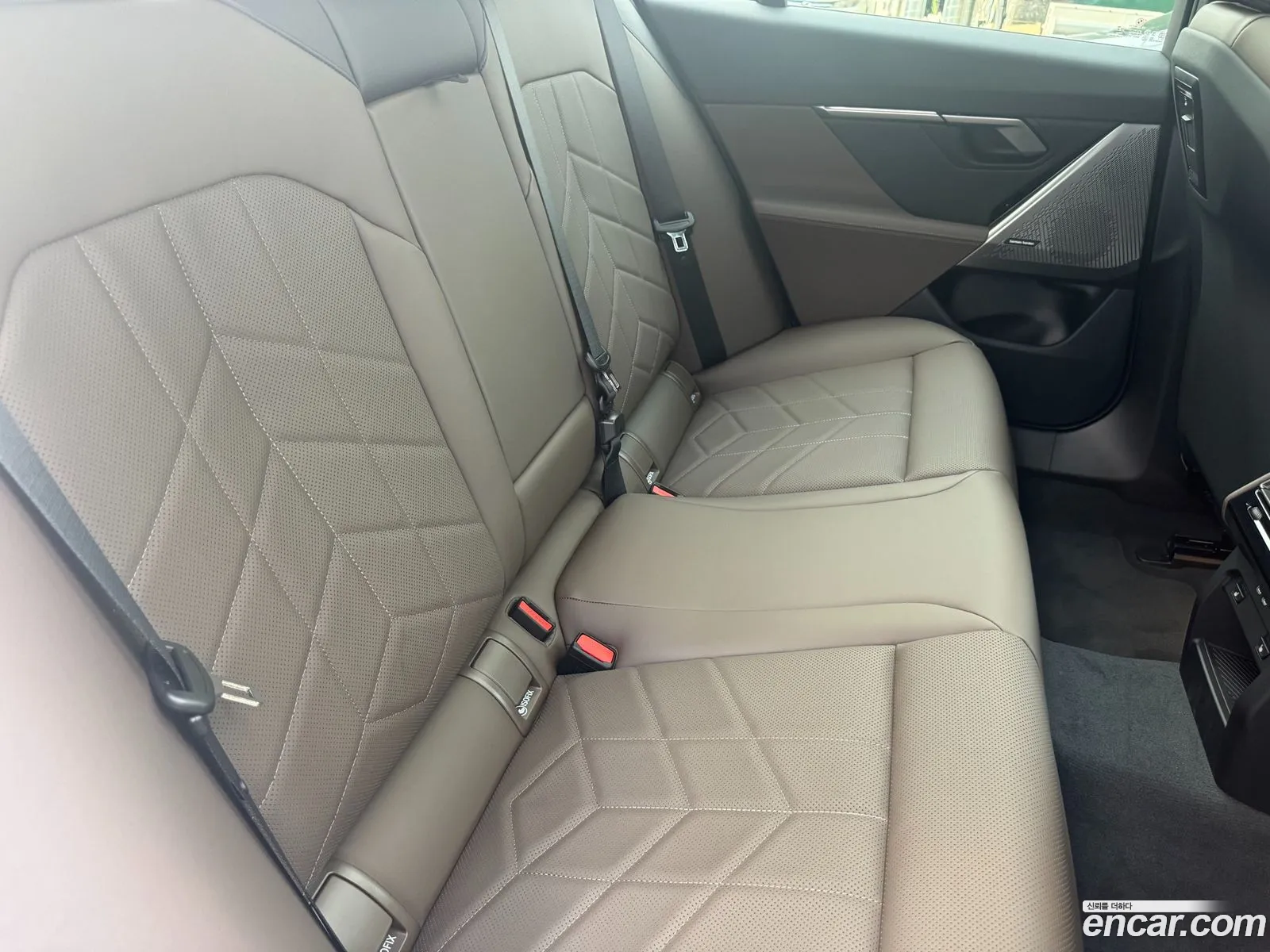 BMW 5 Series 2025 — 10