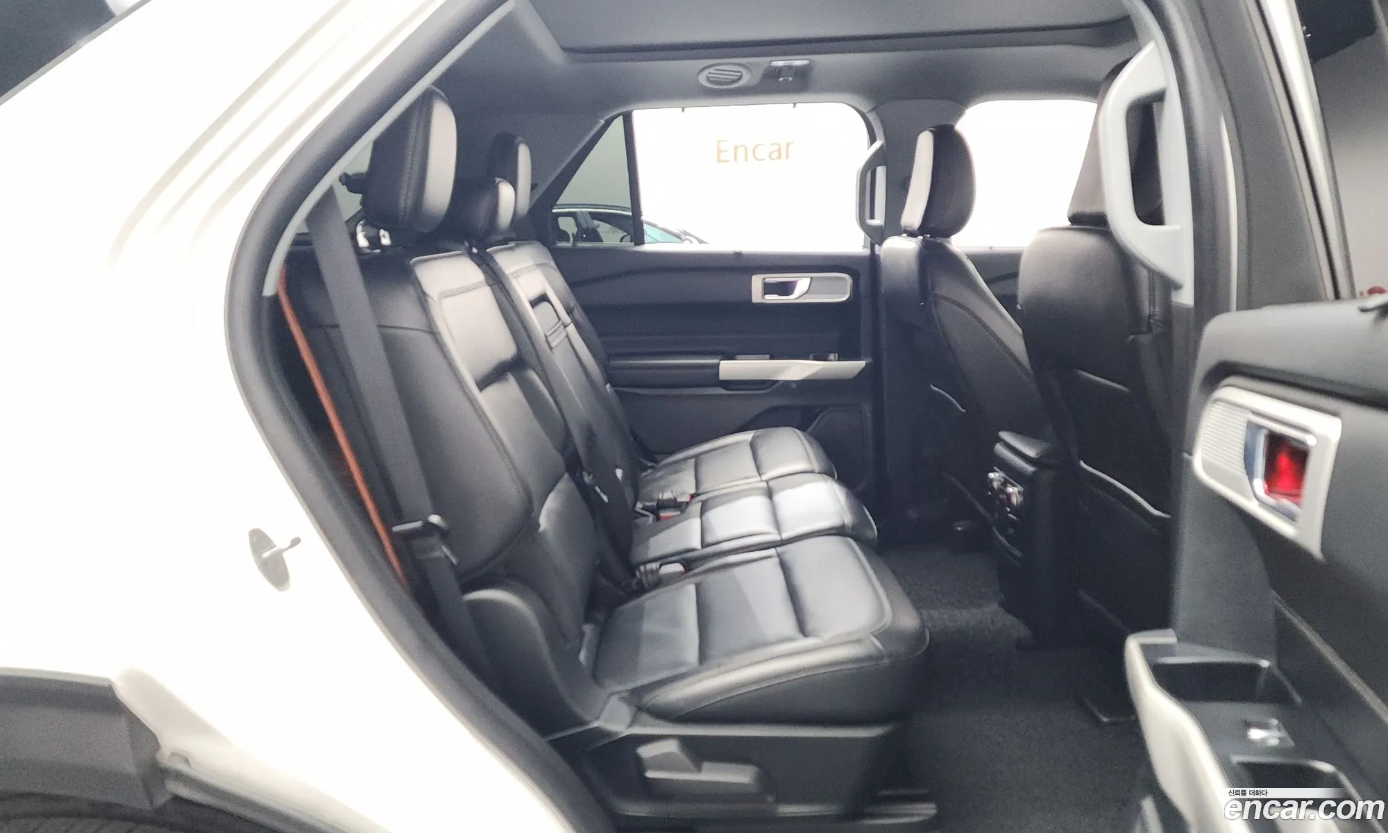 Ford Explorer 6th Gen 2022 1FMSK8FH9NGB32487 — 28