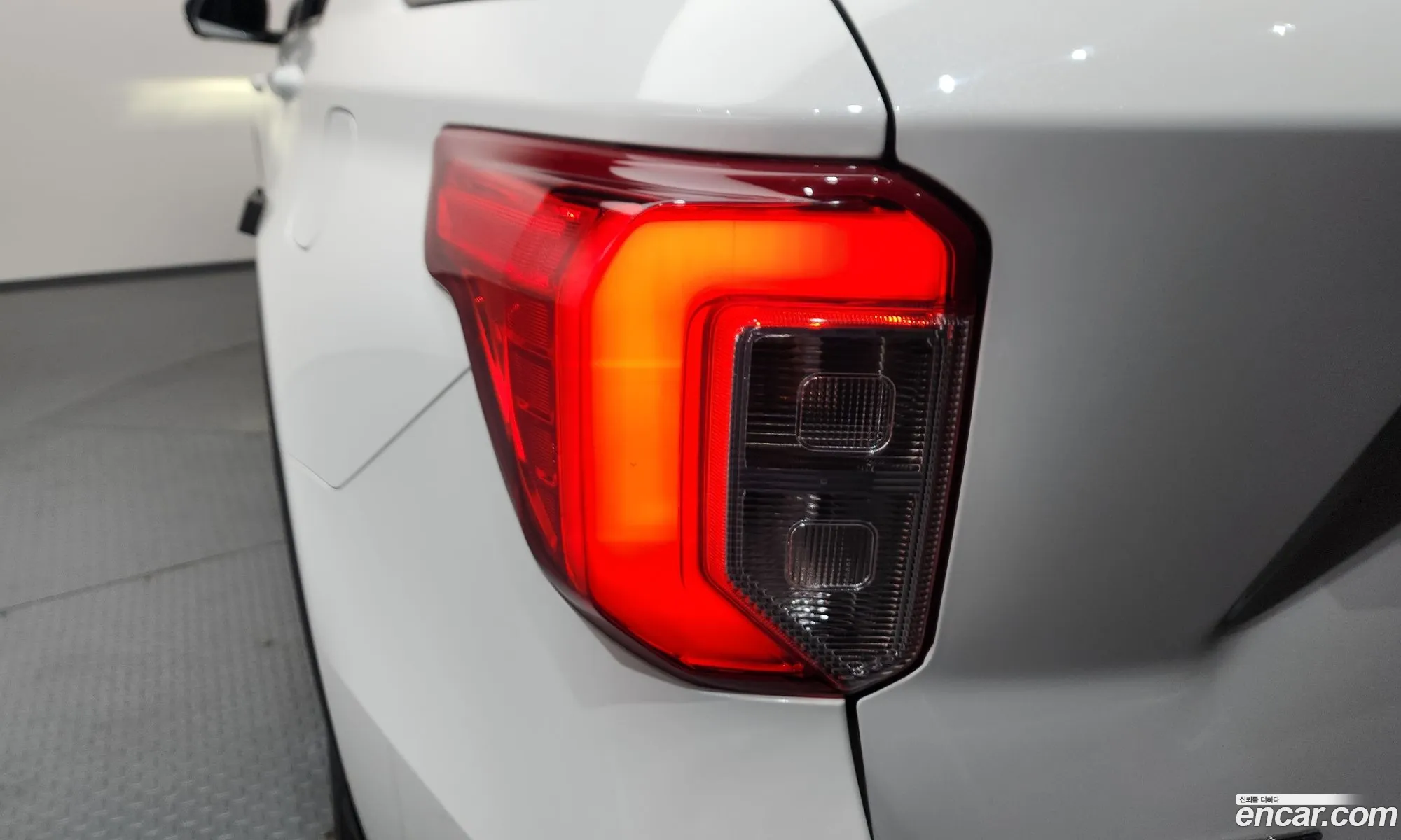 Ford Explorer 6th Gen 2022 1FMSK8FH9NGB32487 — 25
