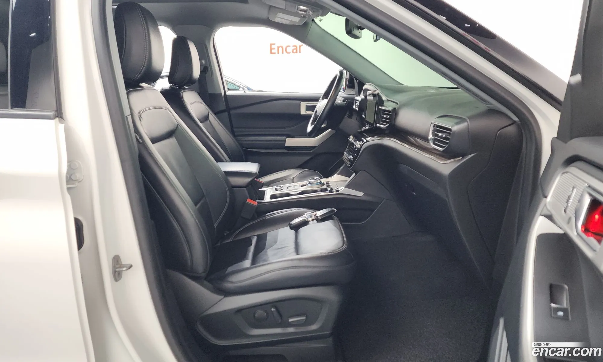 Ford Explorer 6th Gen 2022 1FMSK8FH9NGB32487 — 9