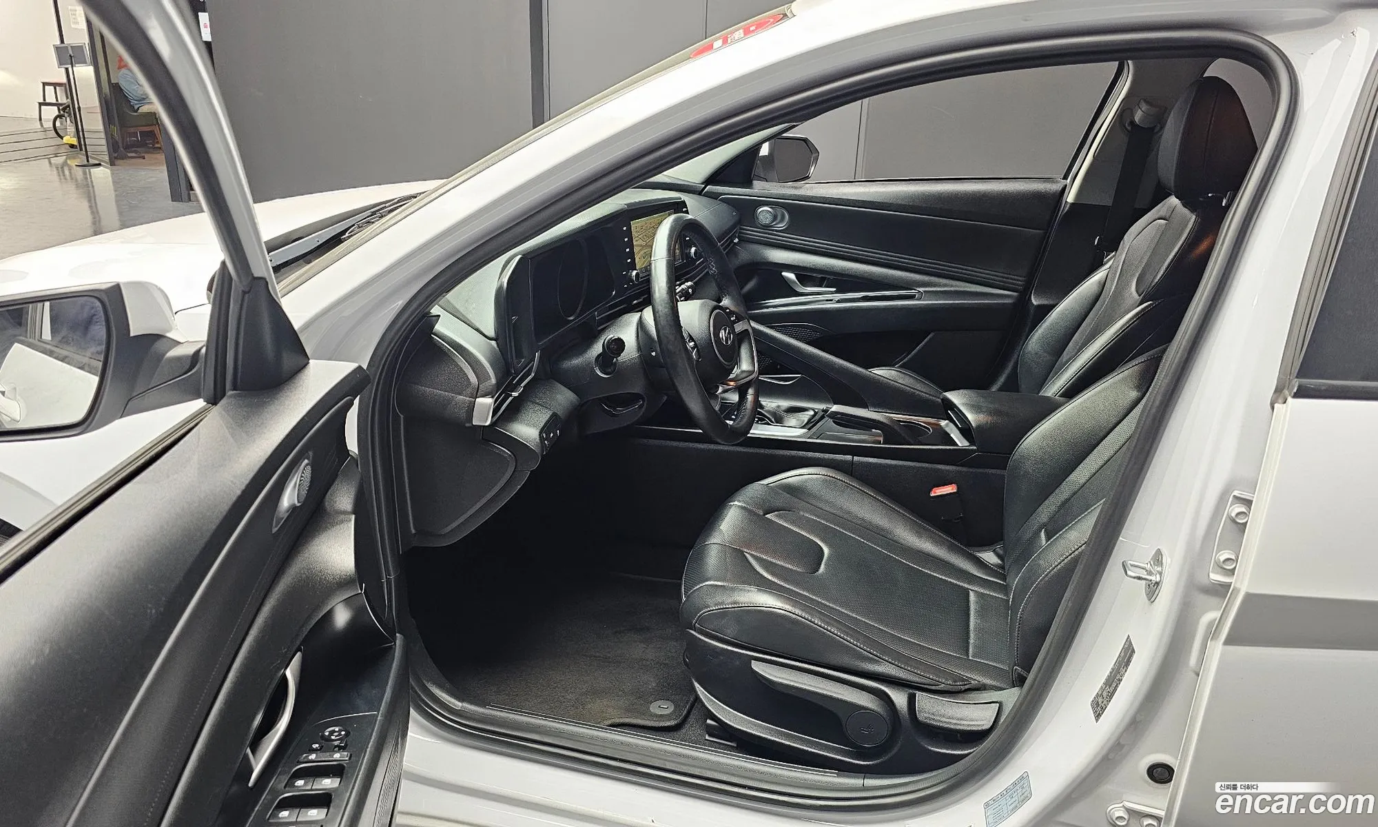 Hyundai Elantra 2021 — 15