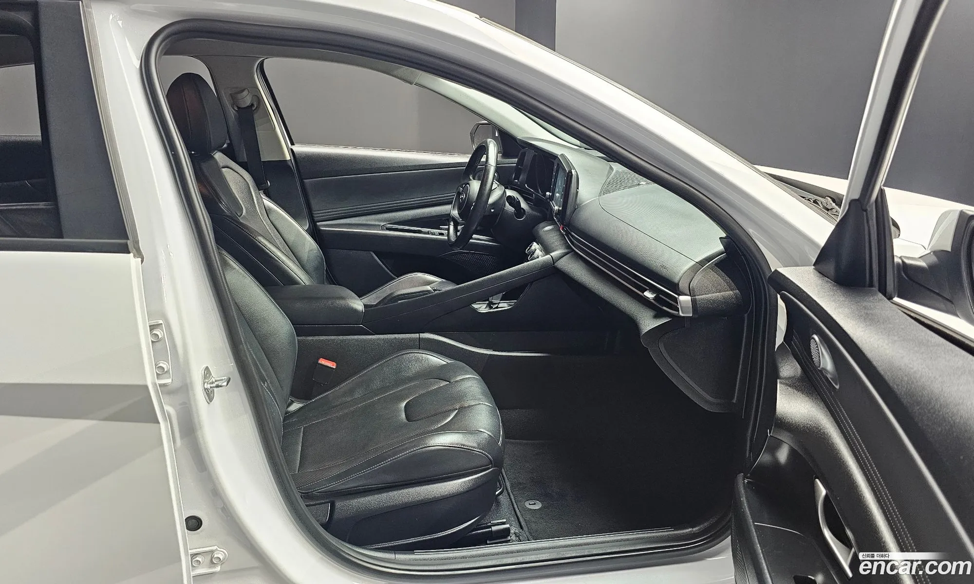 Hyundai Elantra 2021 — 11