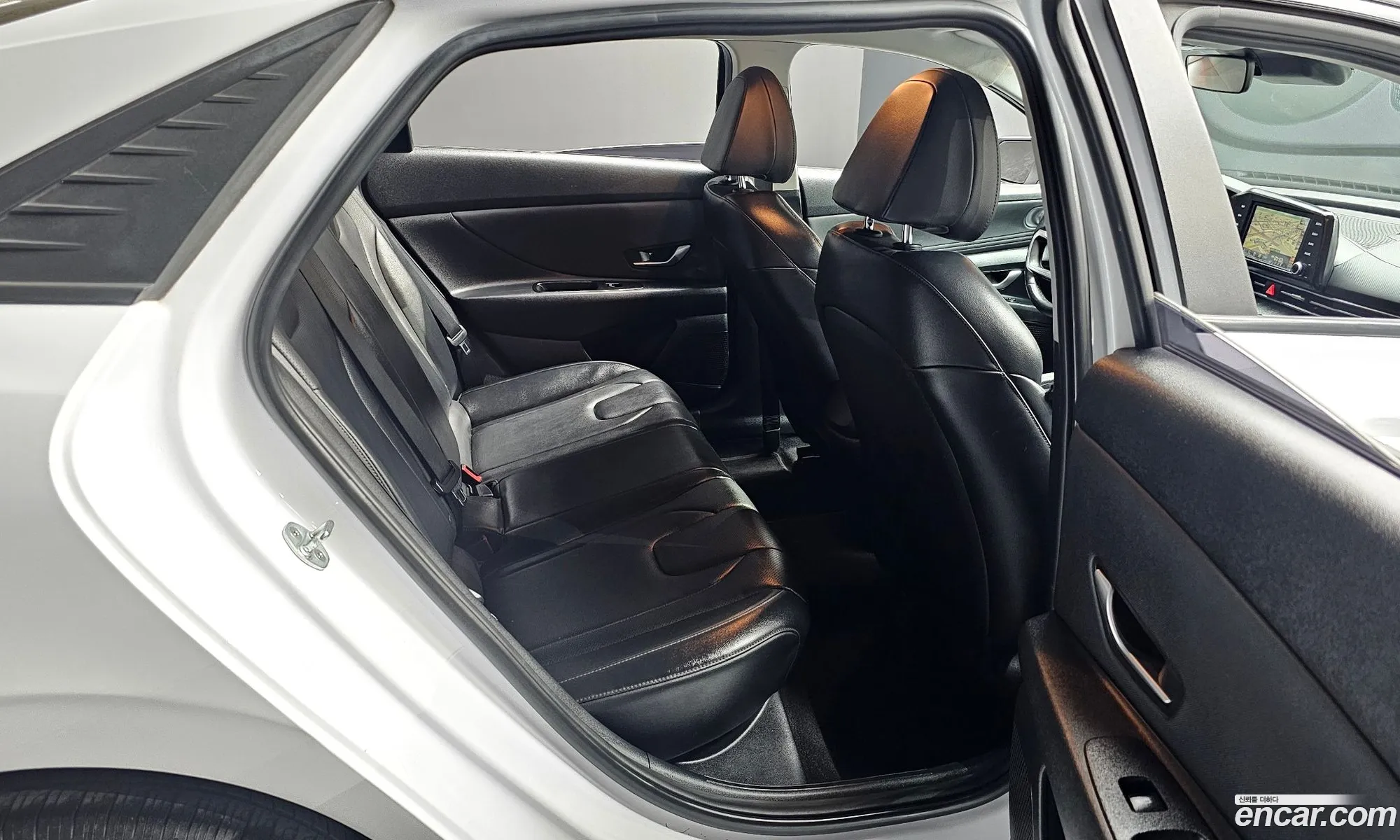 Hyundai Elantra 2021 — 29