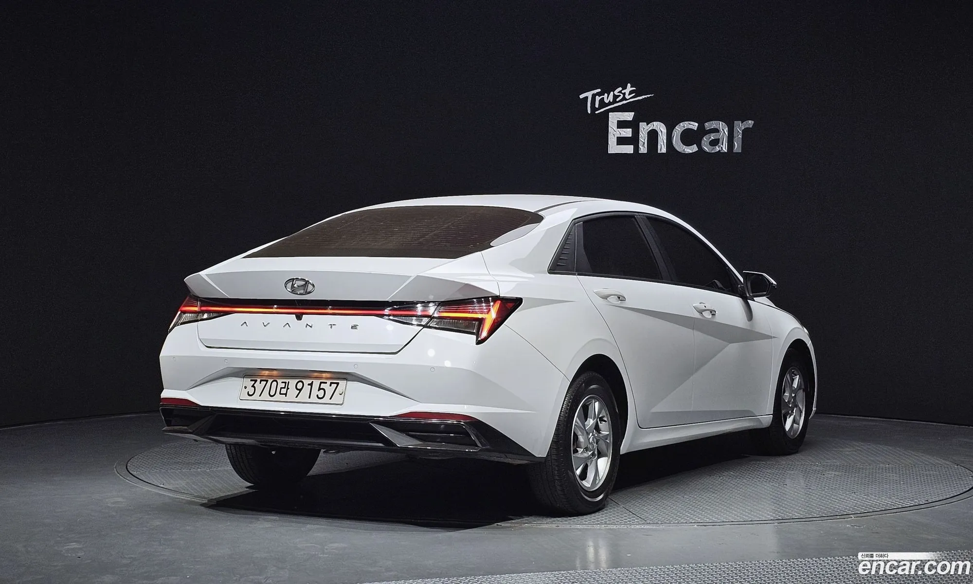 Hyundai Elantra 2021 — 28