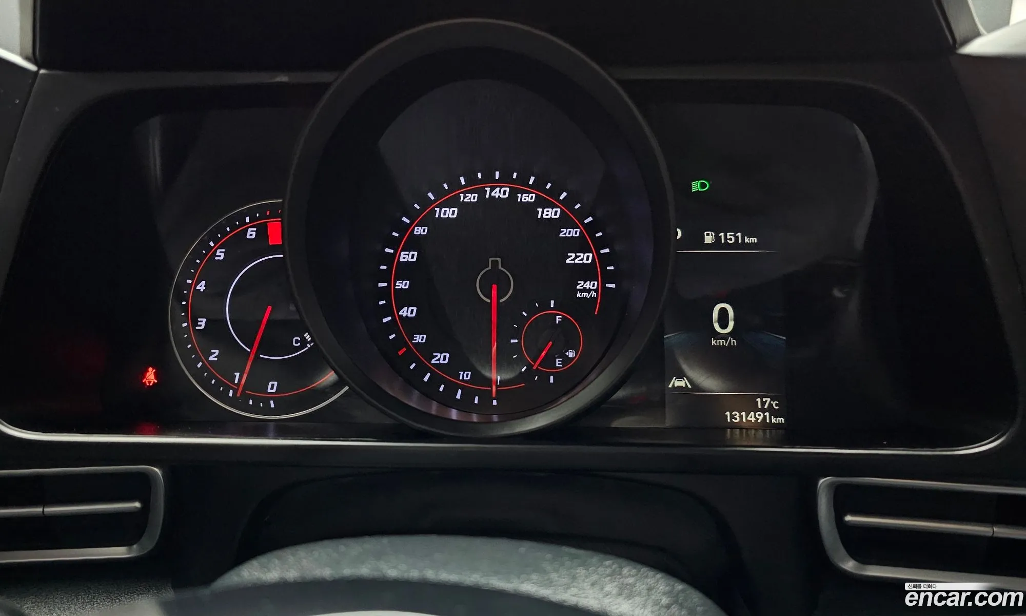 Hyundai Elantra 2021 — 17