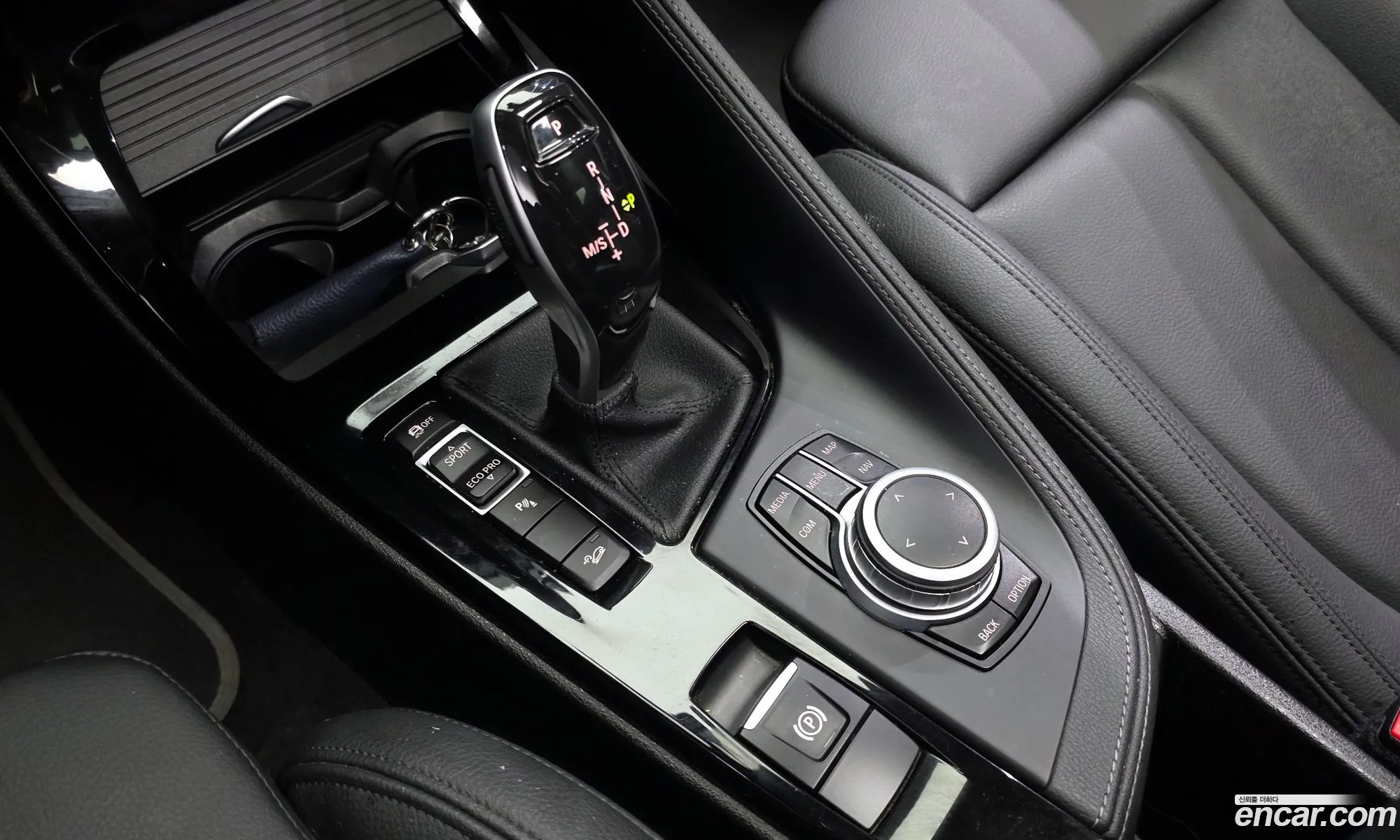 BMW X2 2022 WBA11DF05N5U95349 — 26