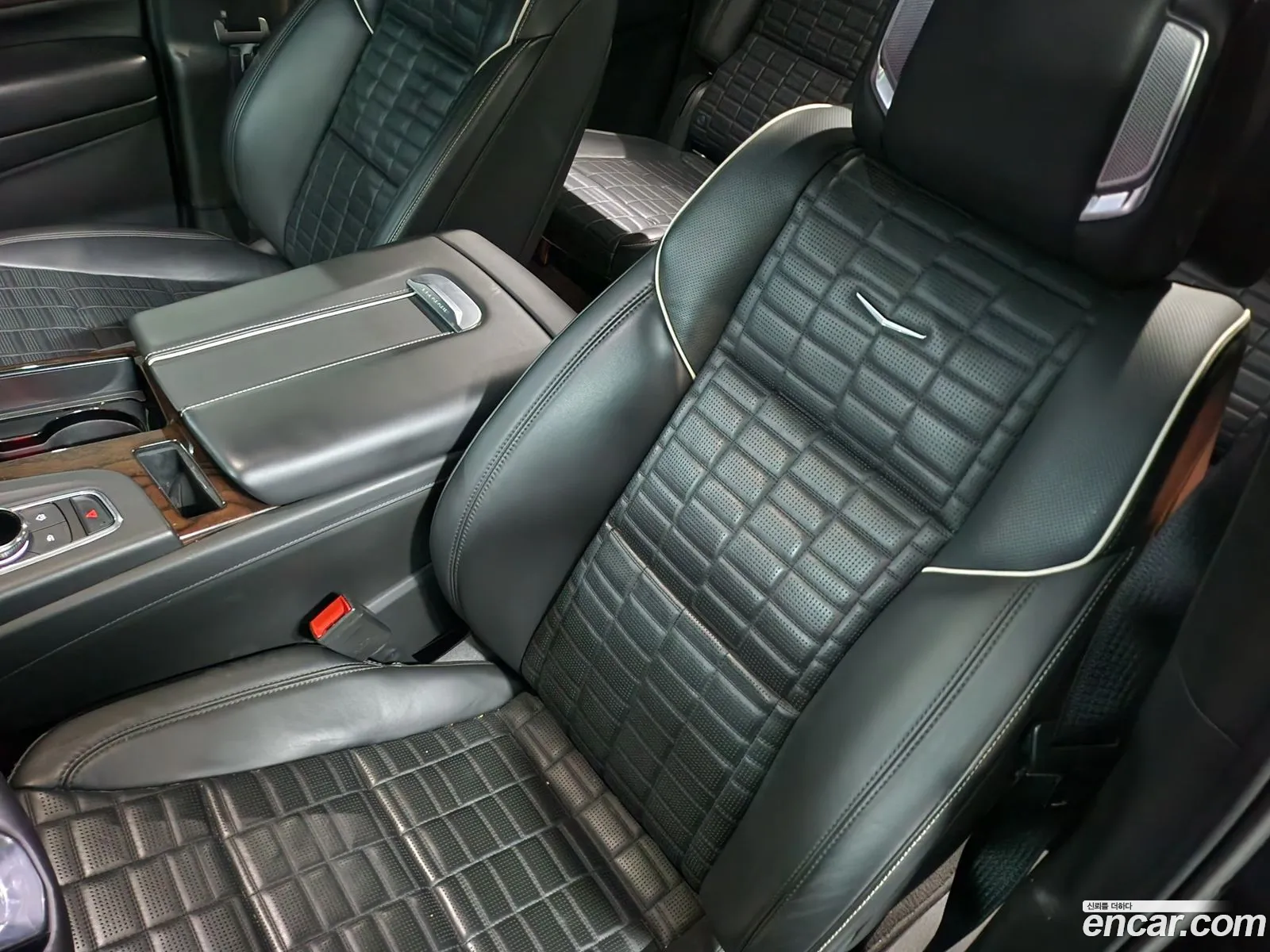 Cadillac Escalade 2021 — 5