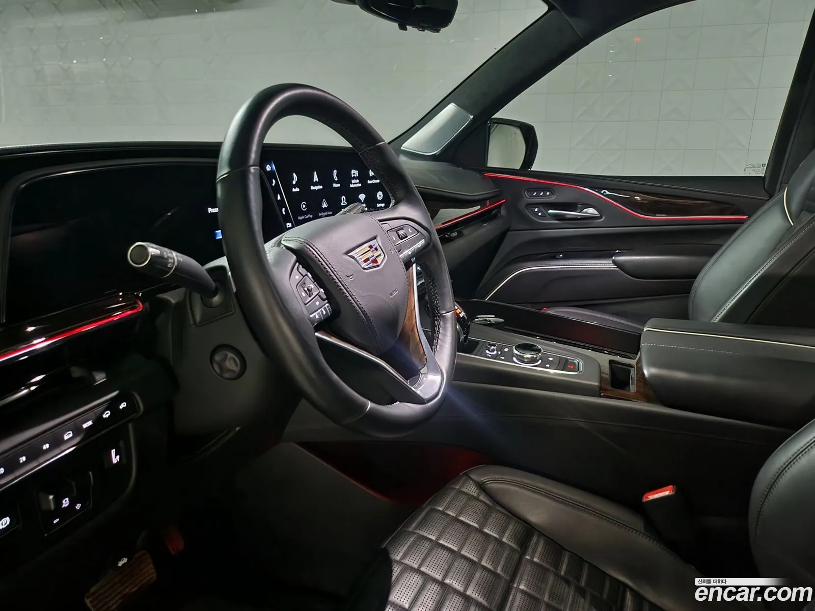 Cadillac Escalade 2021 — 15