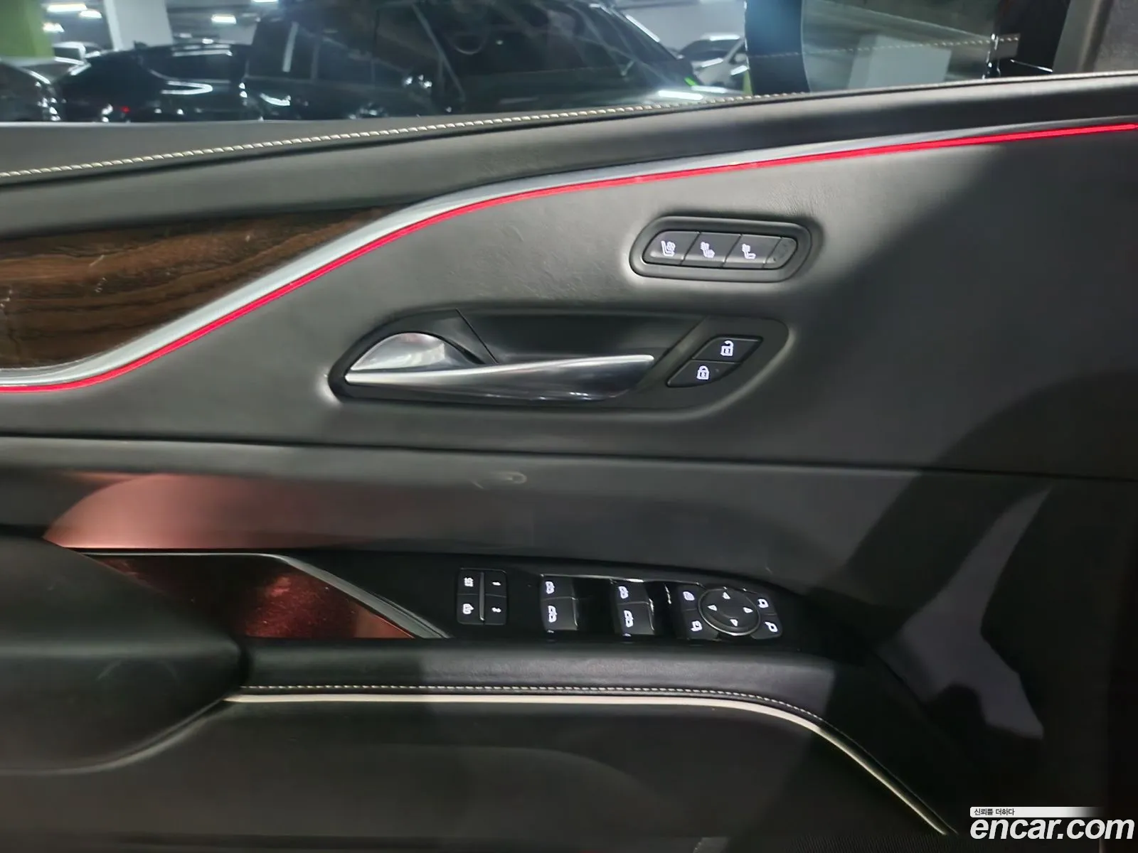 Cadillac Escalade 2021 — 2