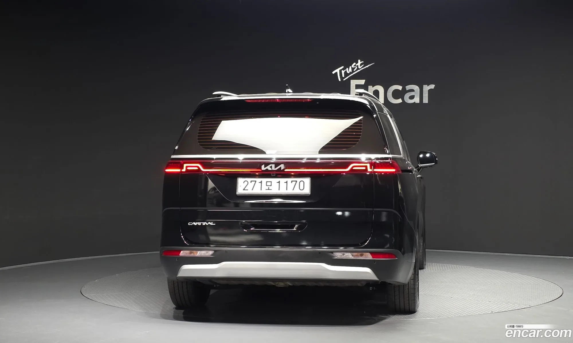 Kia Carnival 2022 — 2