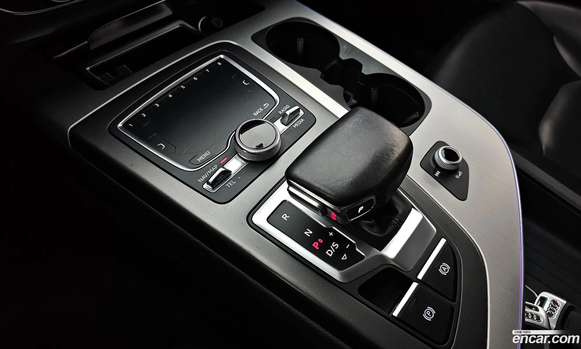 Audi Q7 2019 WAUZZZ4M2KD044489 — 17
