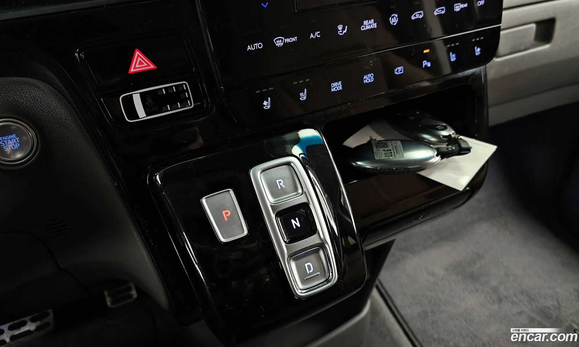 Hyundai Staria 2024 — 18
