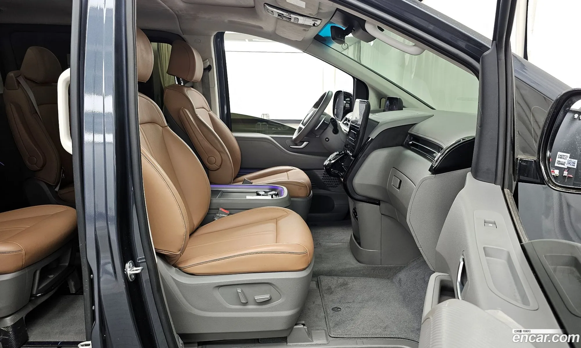 Hyundai Staria 2024 — 10