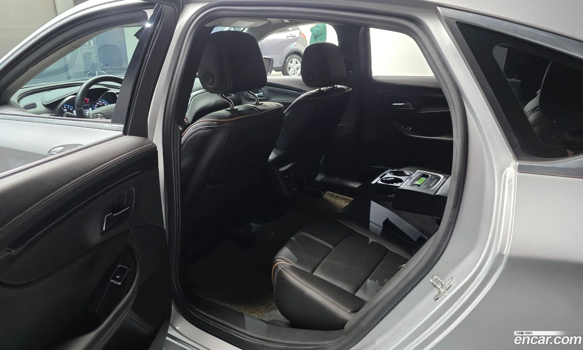 Chevrolet (GM Daewoo) Impala 2016 — 23