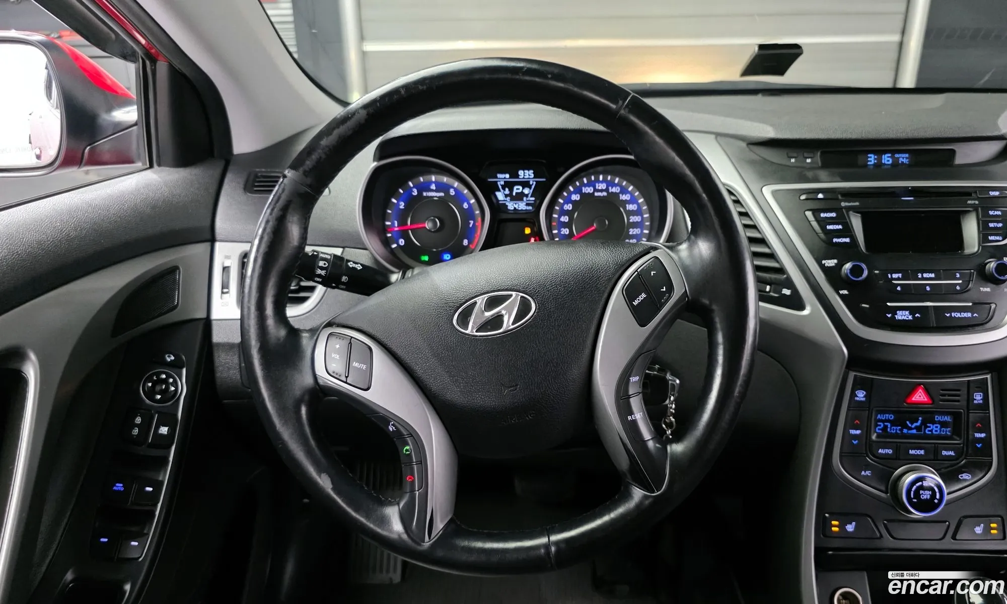Hyundai Elantra 2014 — 11