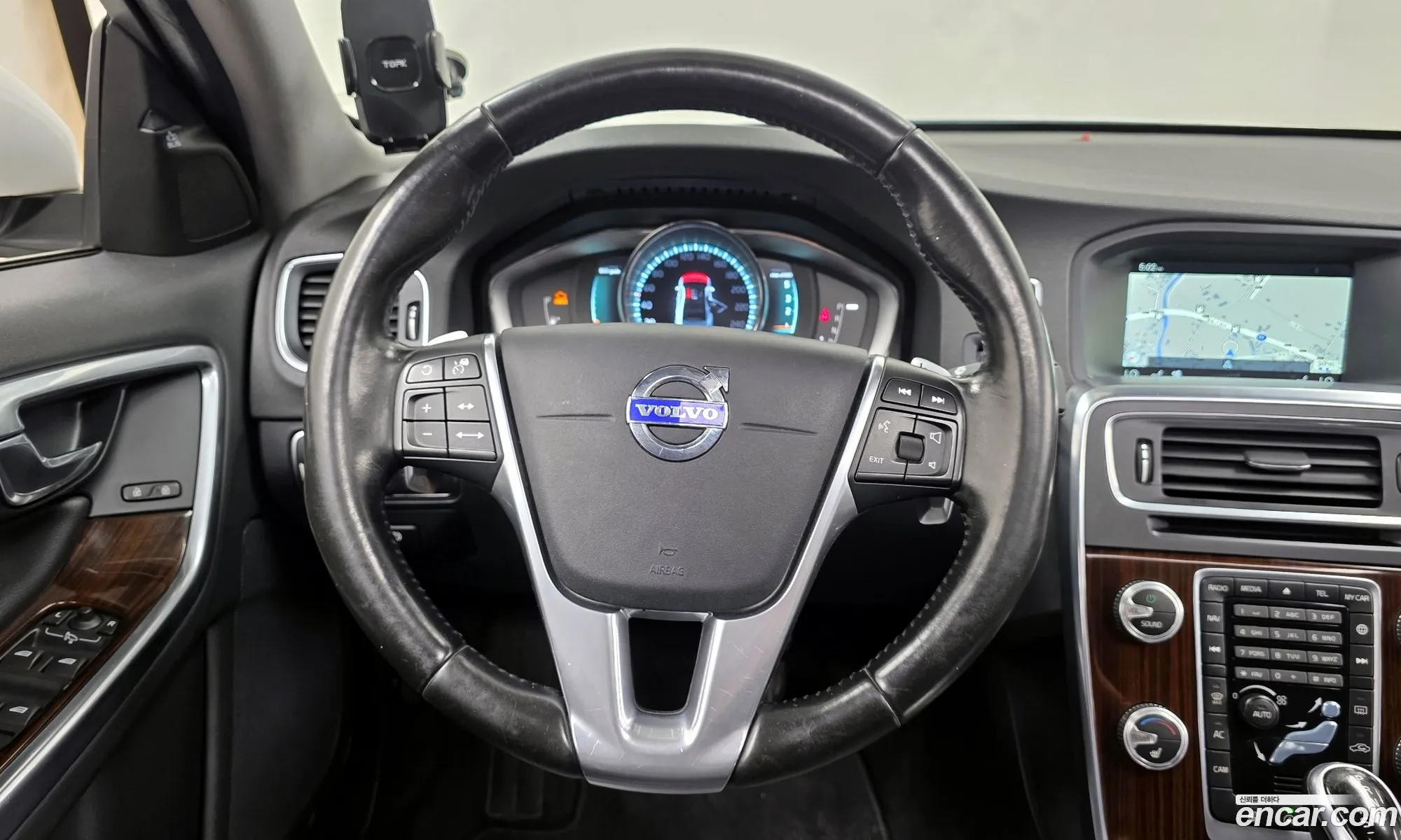 Volvo S60 2015 YV1FSA8BDG2398556 — 16