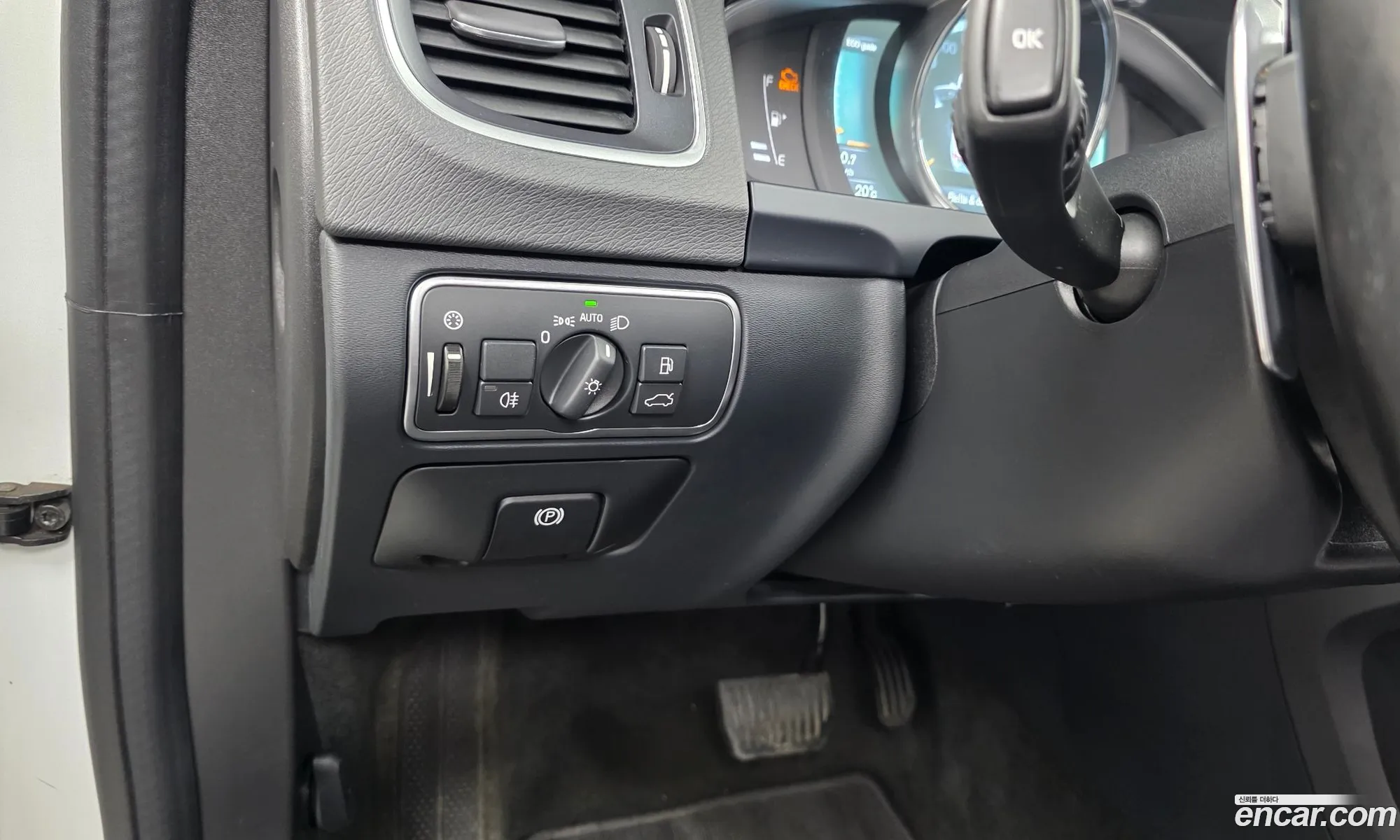Volvo S60 2015 YV1FSA8BDG2398556 — 17