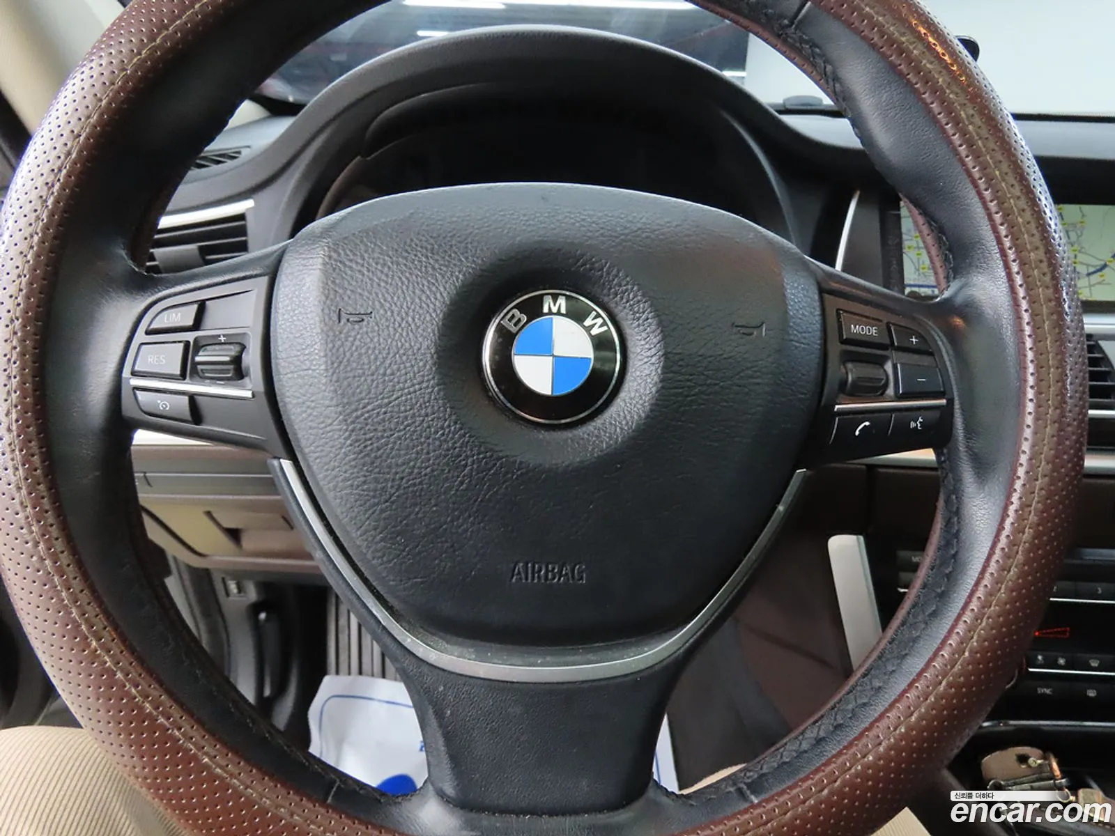 BMW 5 Series GT 2015 — 12
