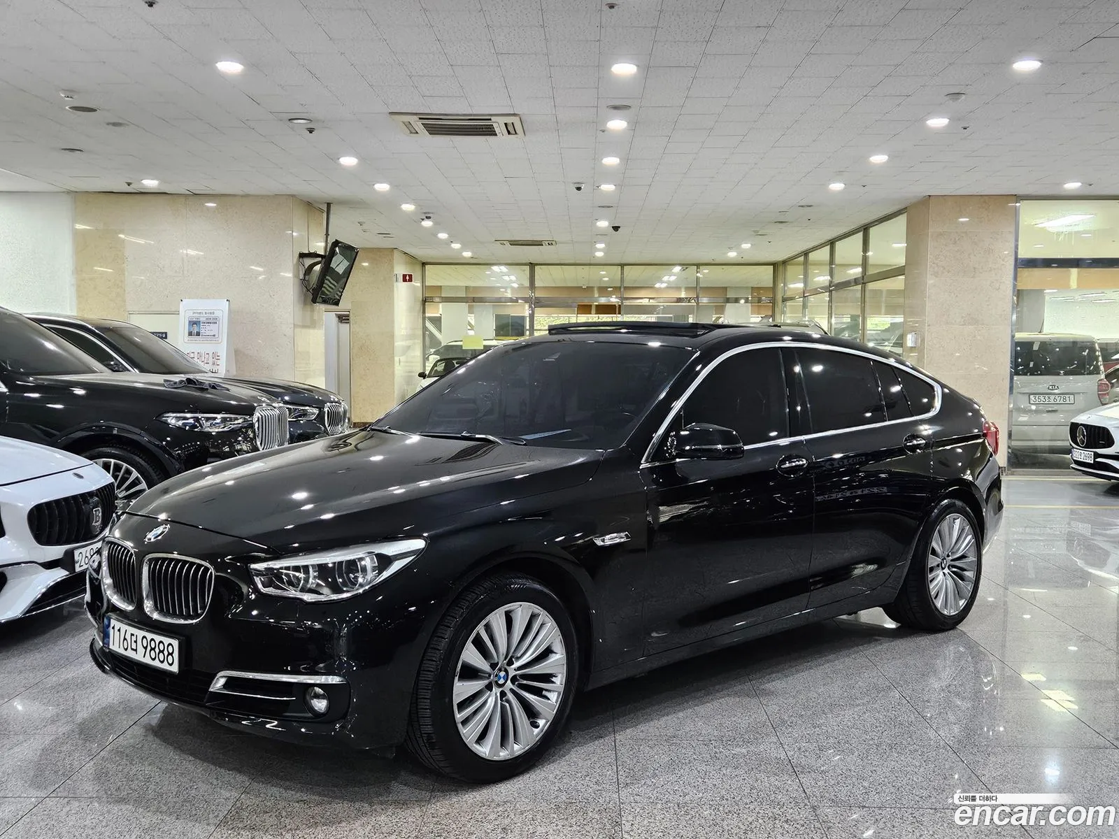 BMW 5 Series GT 2015 — 16