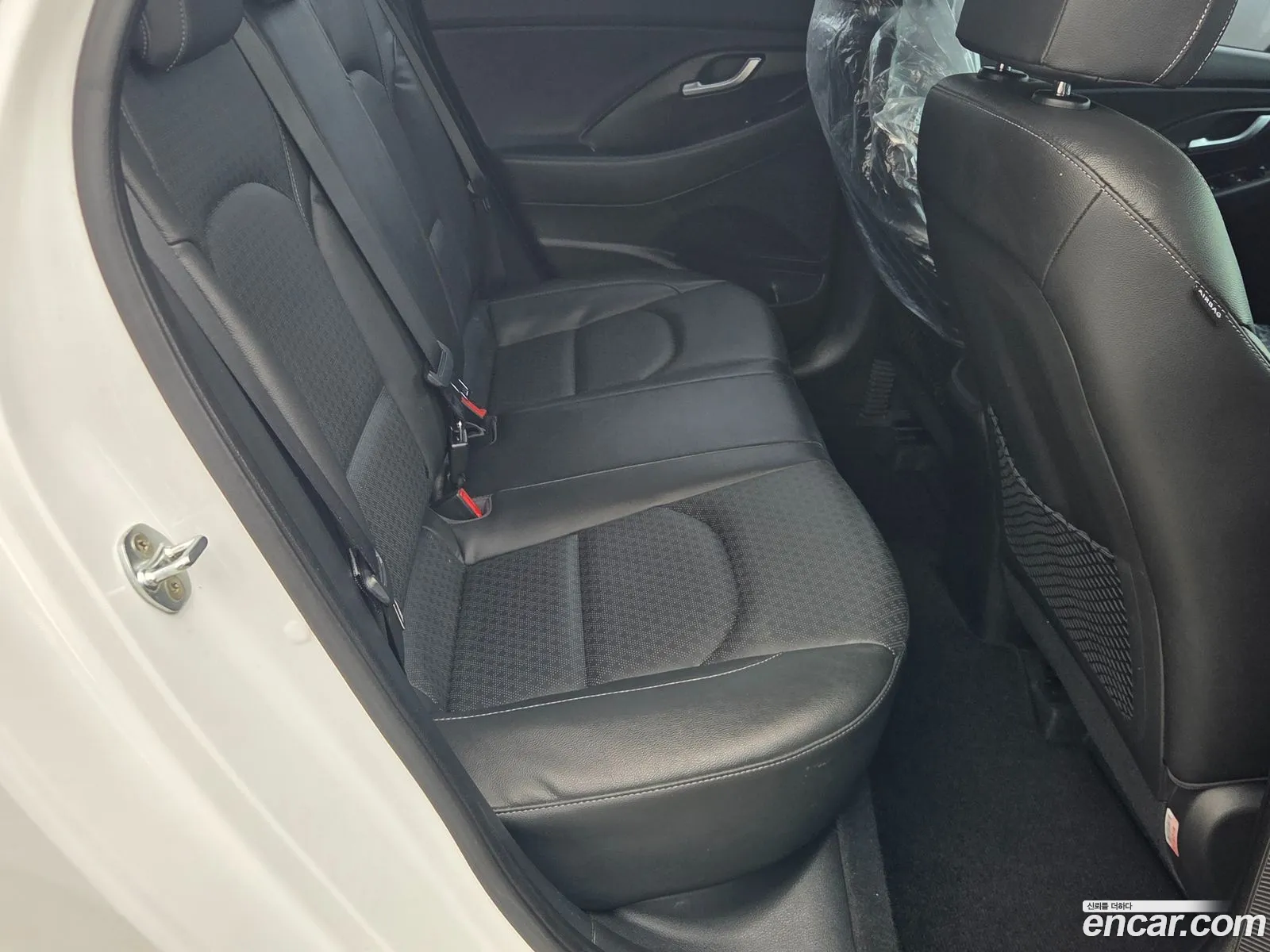 Hyundai i30 2018 — 14