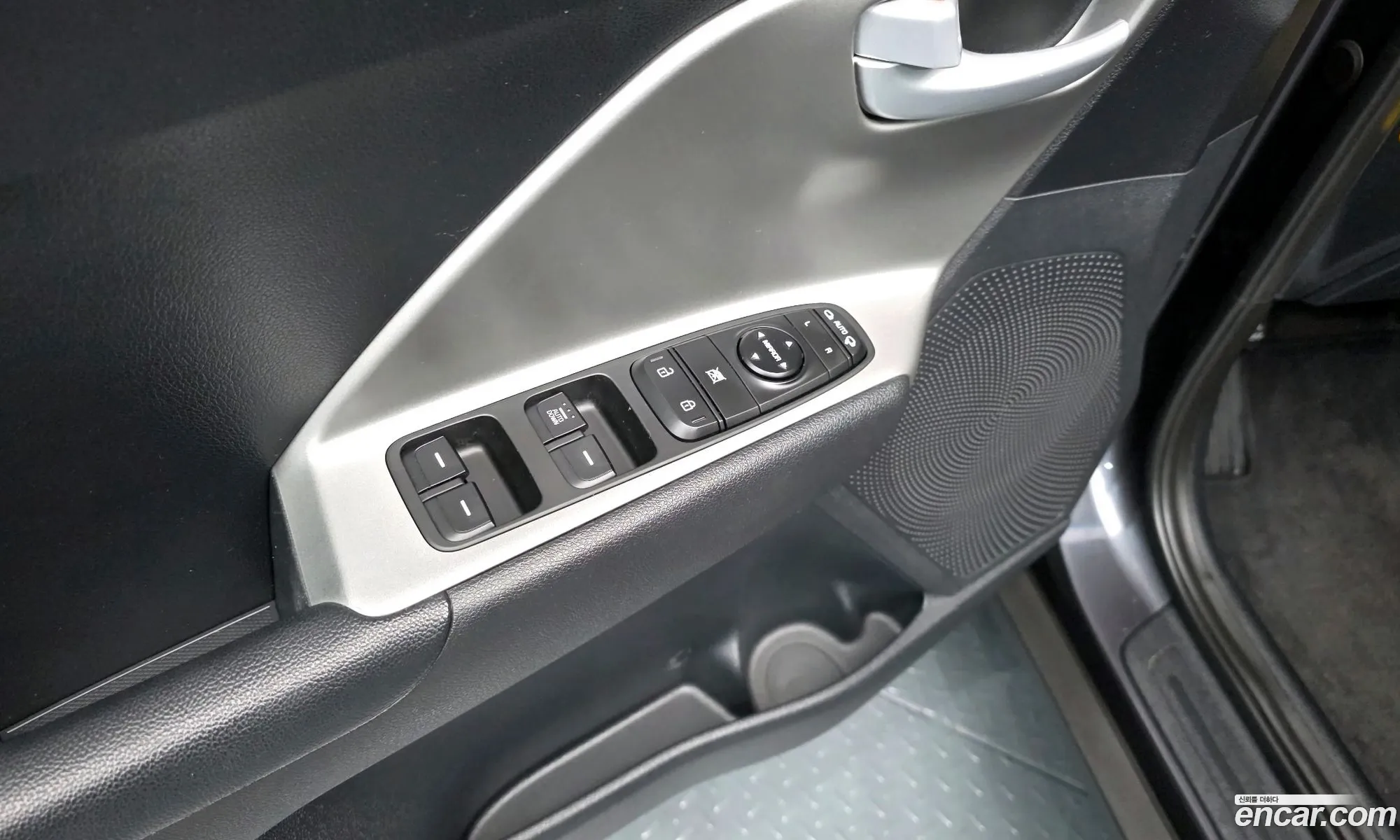 Kia Niro 2020 — 19