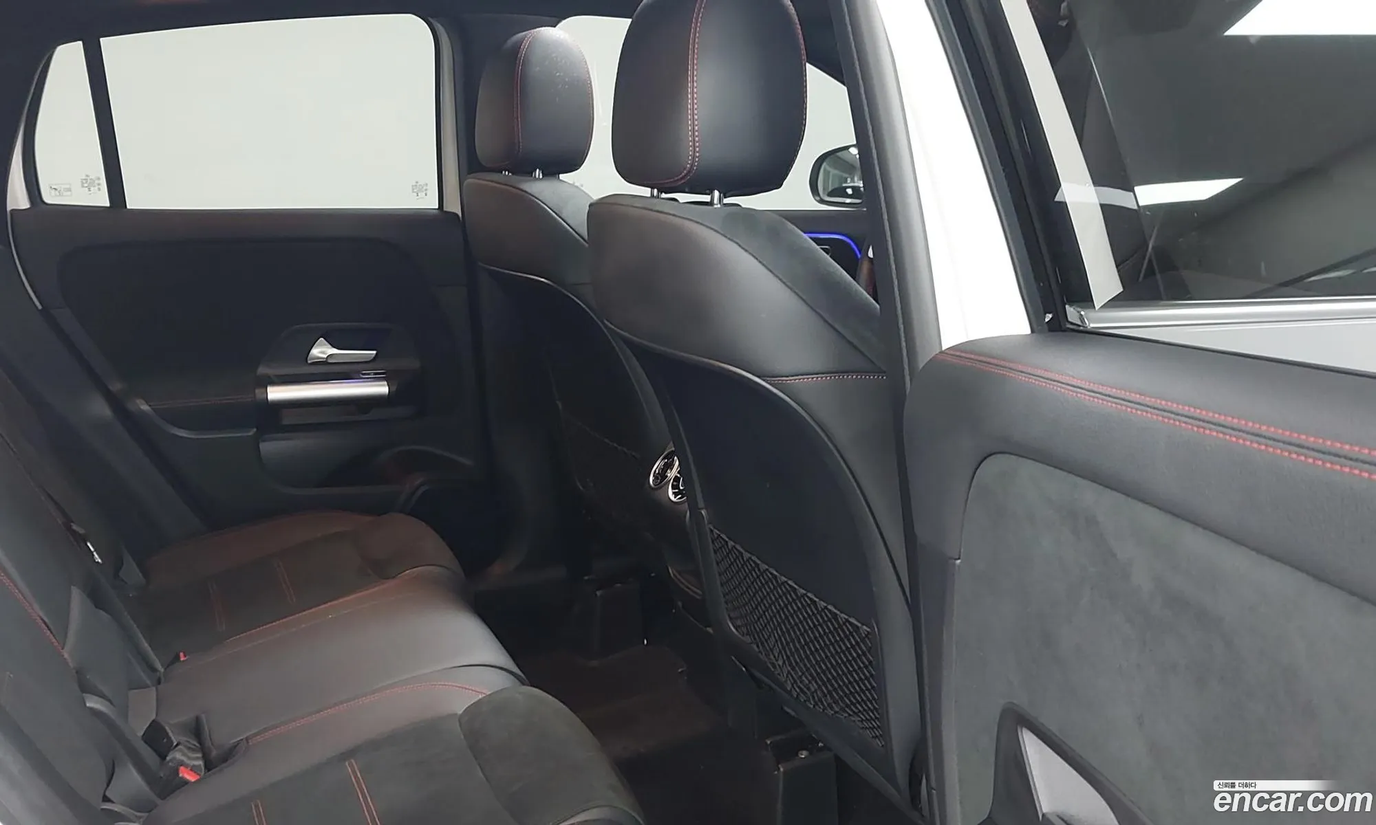 Mercedes-Benz GLA-Class H247 2023 — 7