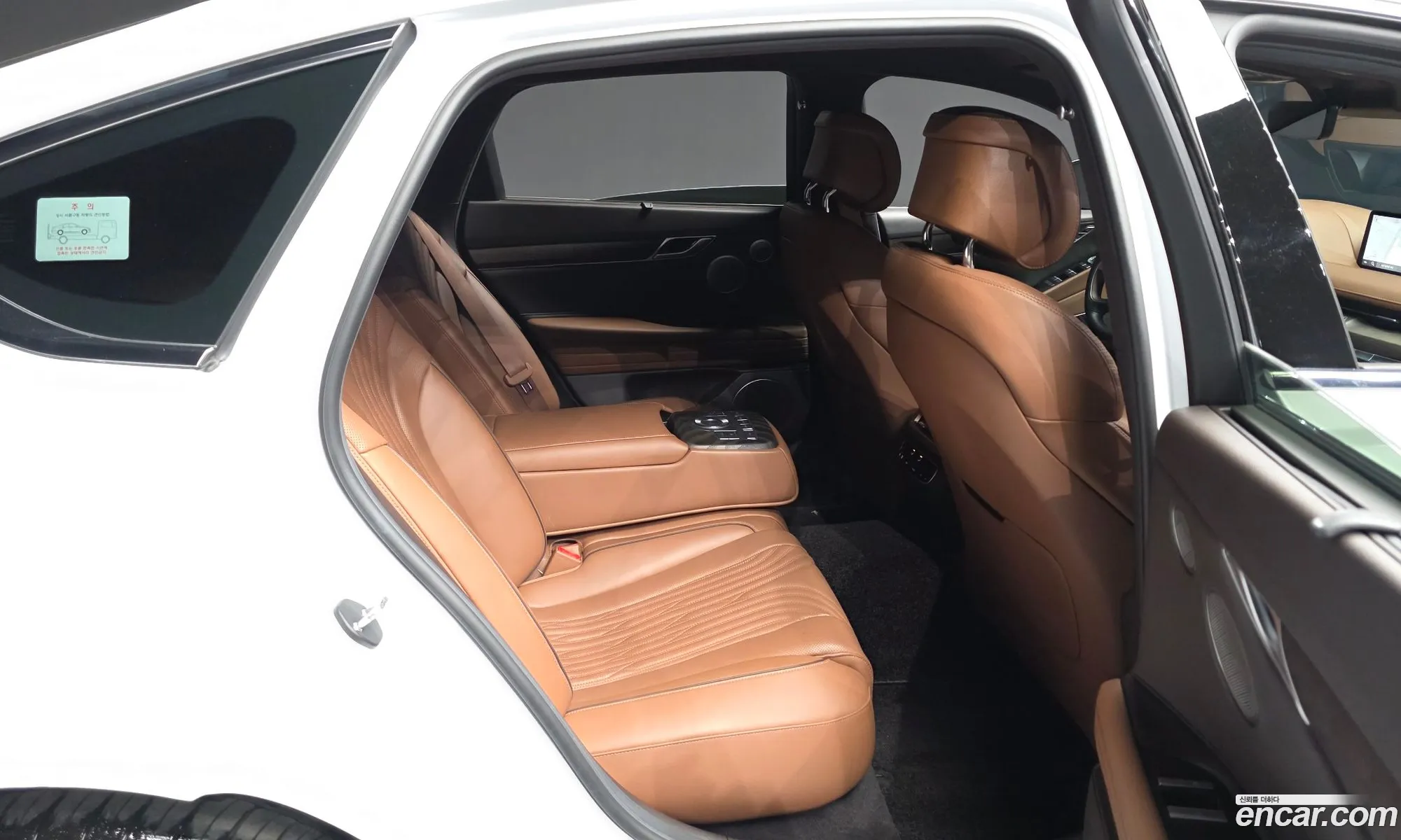 Genesis G80 2020 — 26