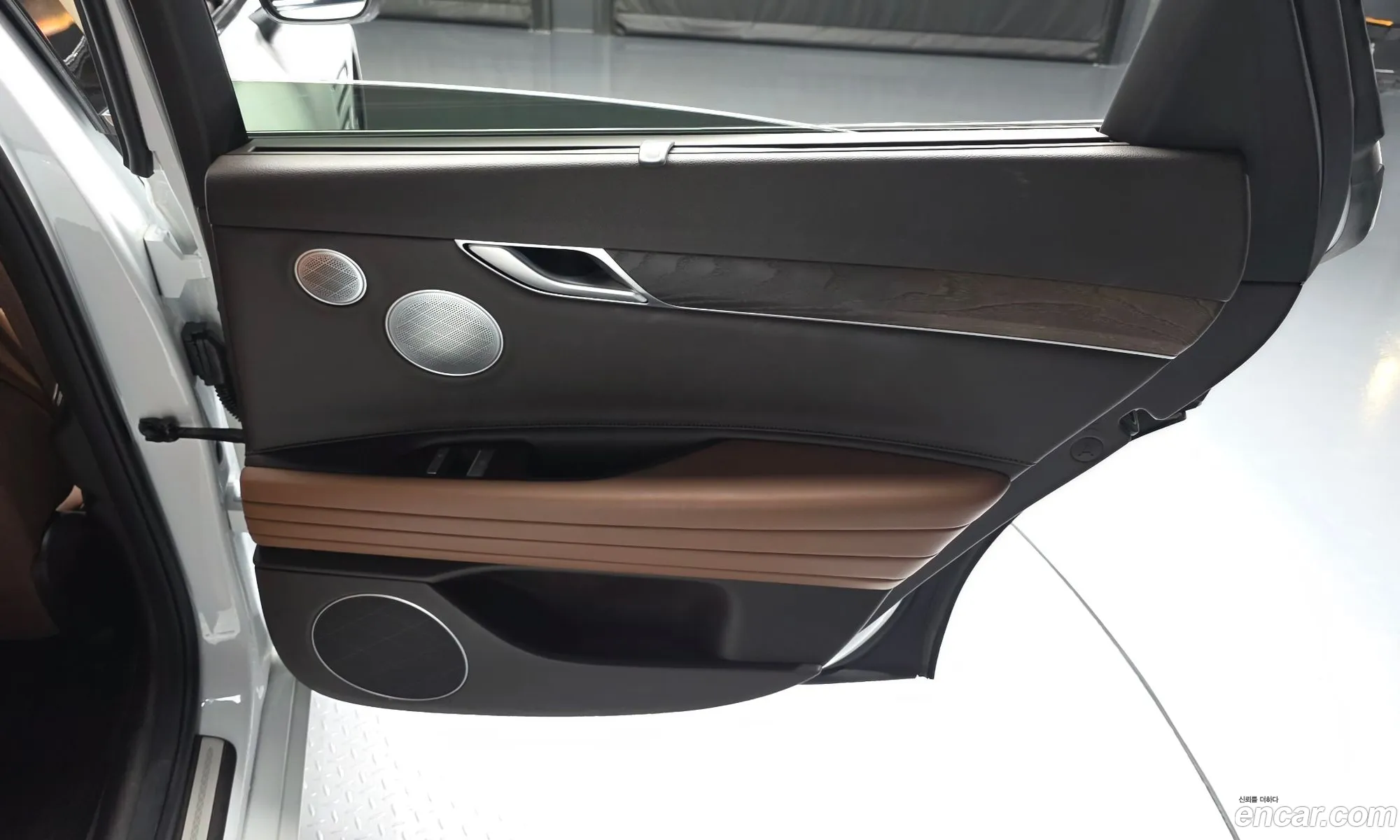 Genesis G80 2020 — 3
