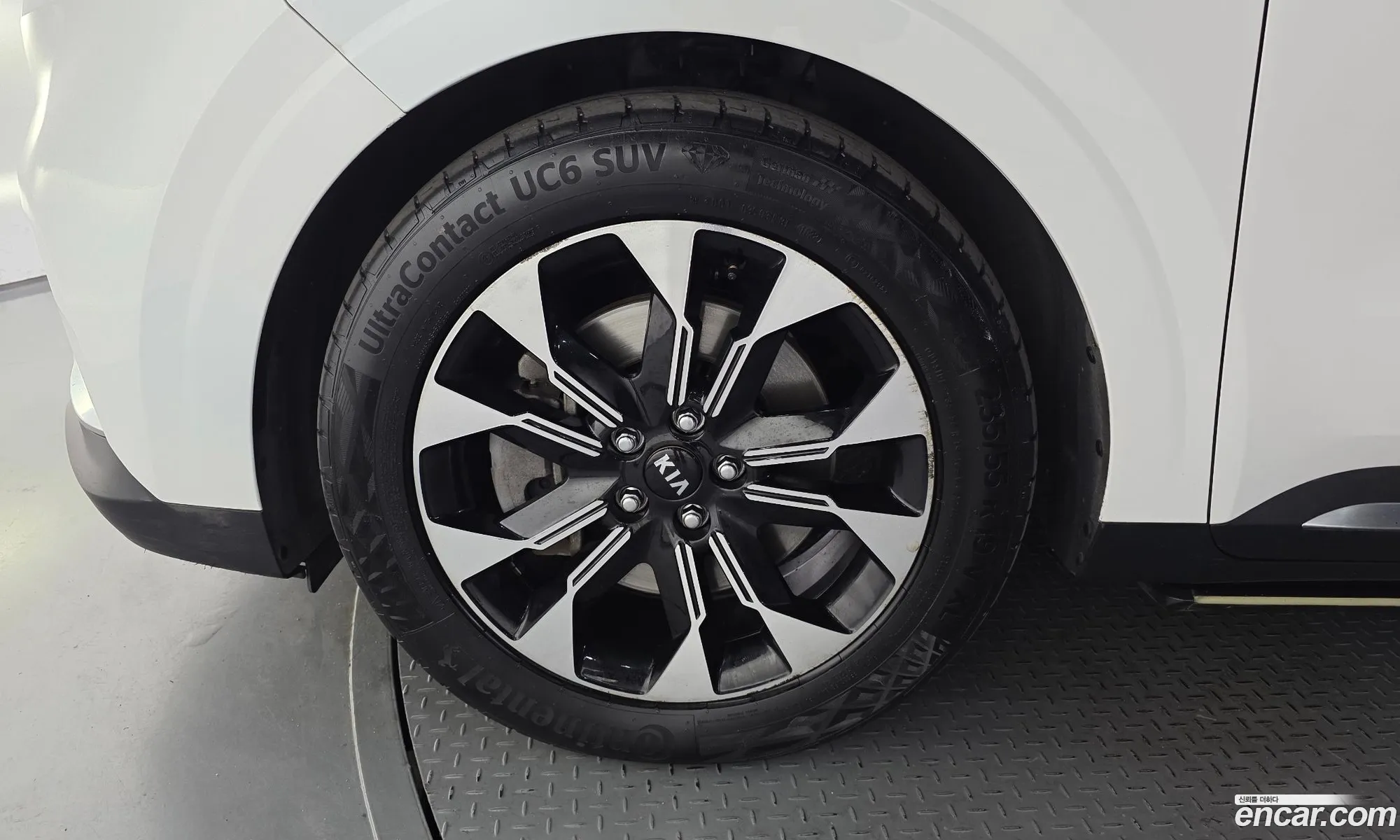 Kia Carnival 2021 — 12