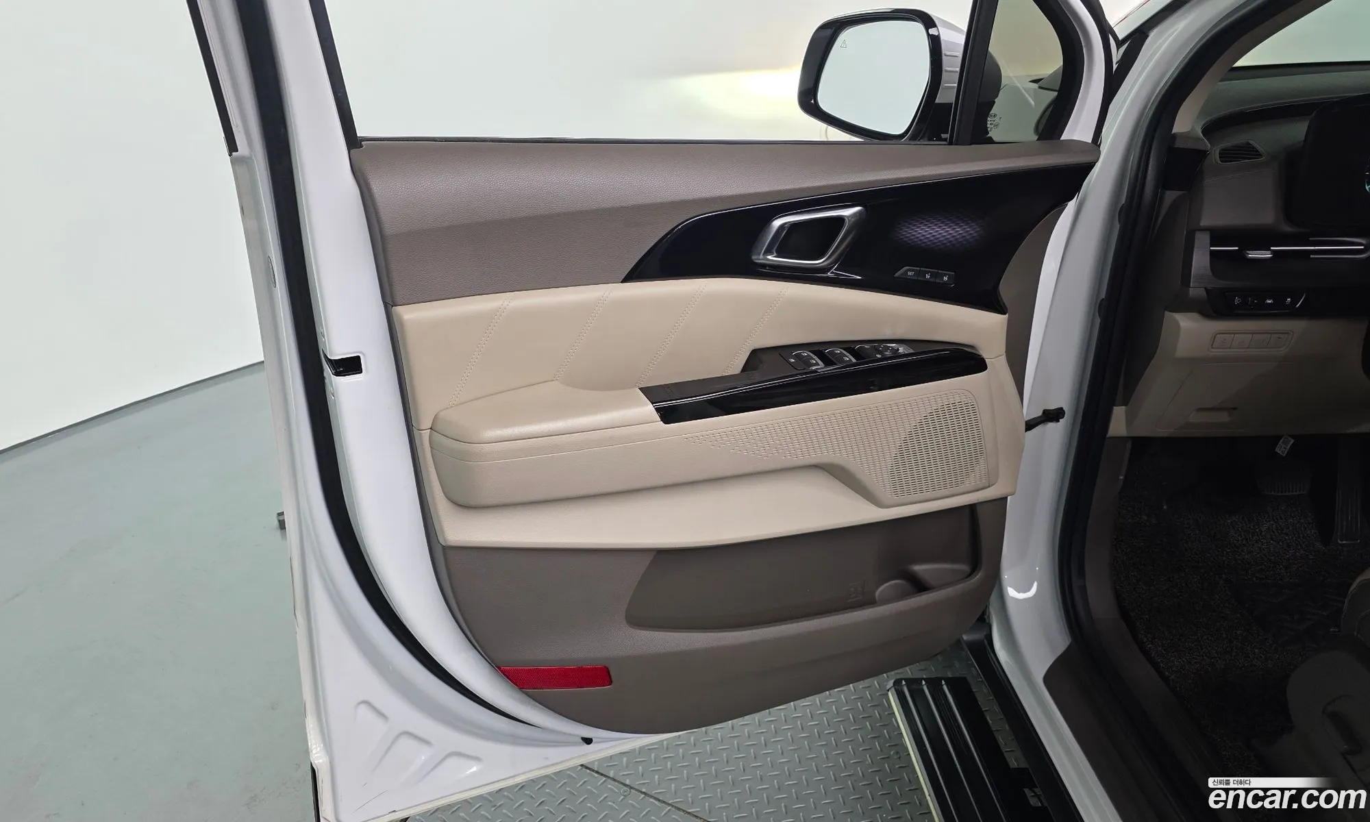 Kia Carnival 2021 — 2