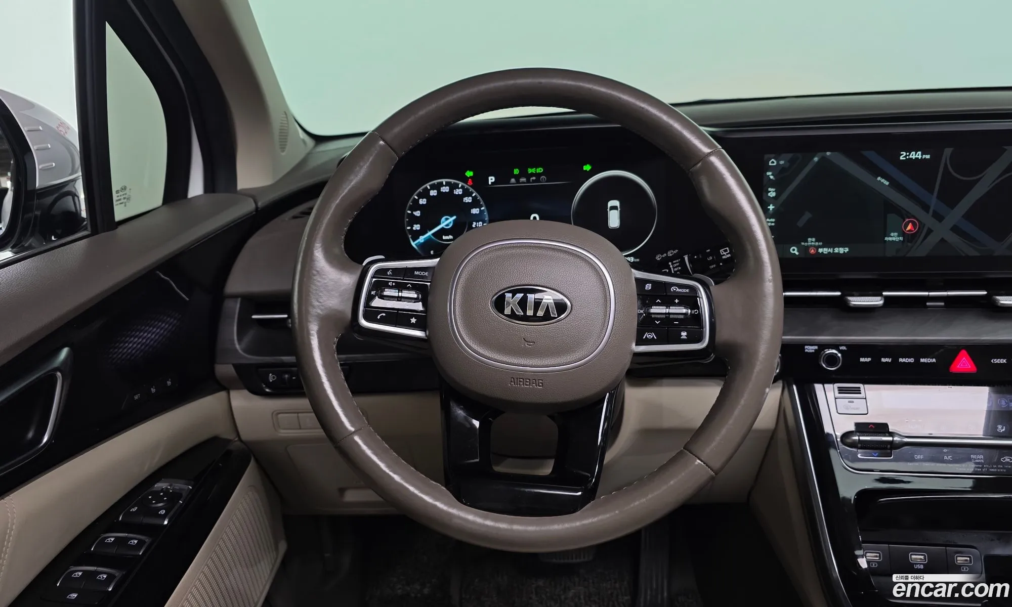 Kia Carnival 2021 — 6