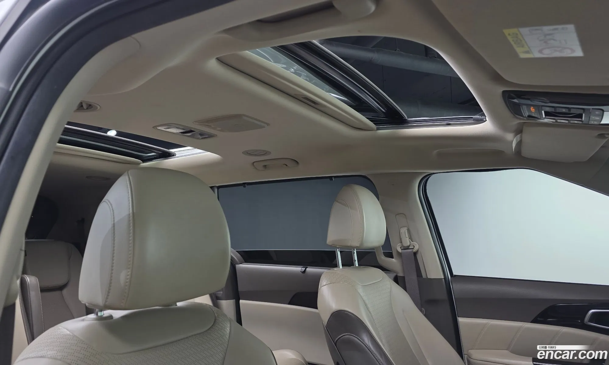 Kia Carnival 2021 — 22