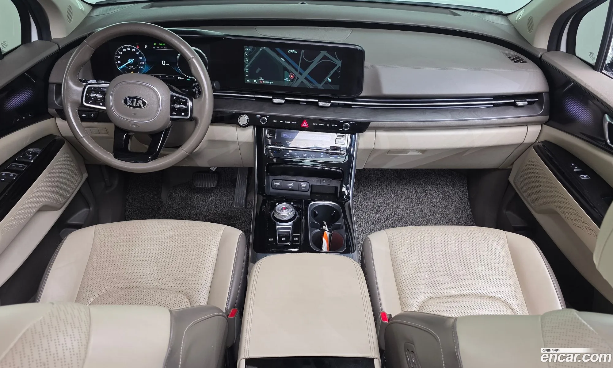 Kia Carnival 2021 — 10
