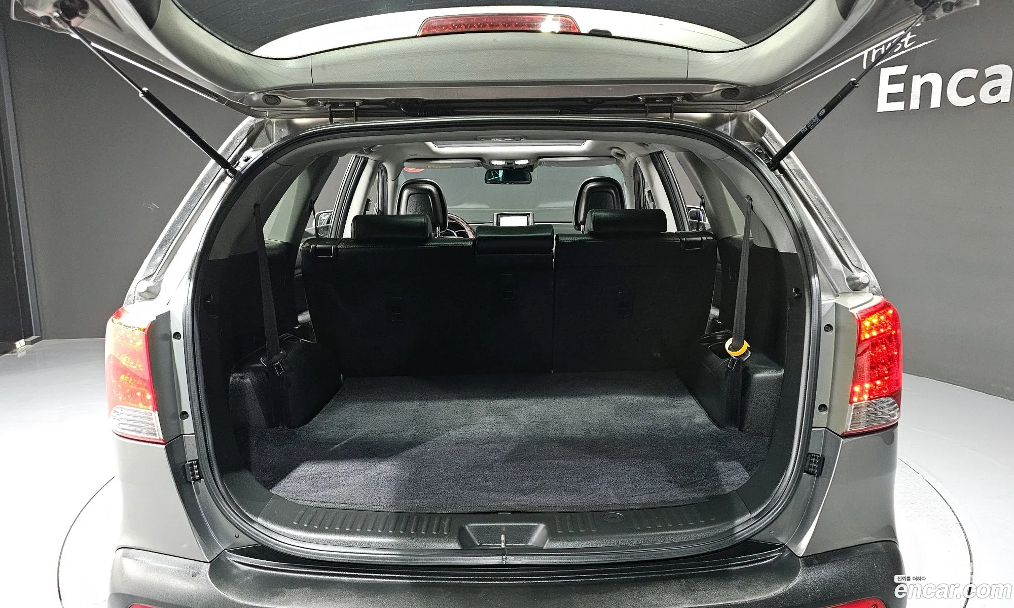 Kia Sorento R 2009 — 13