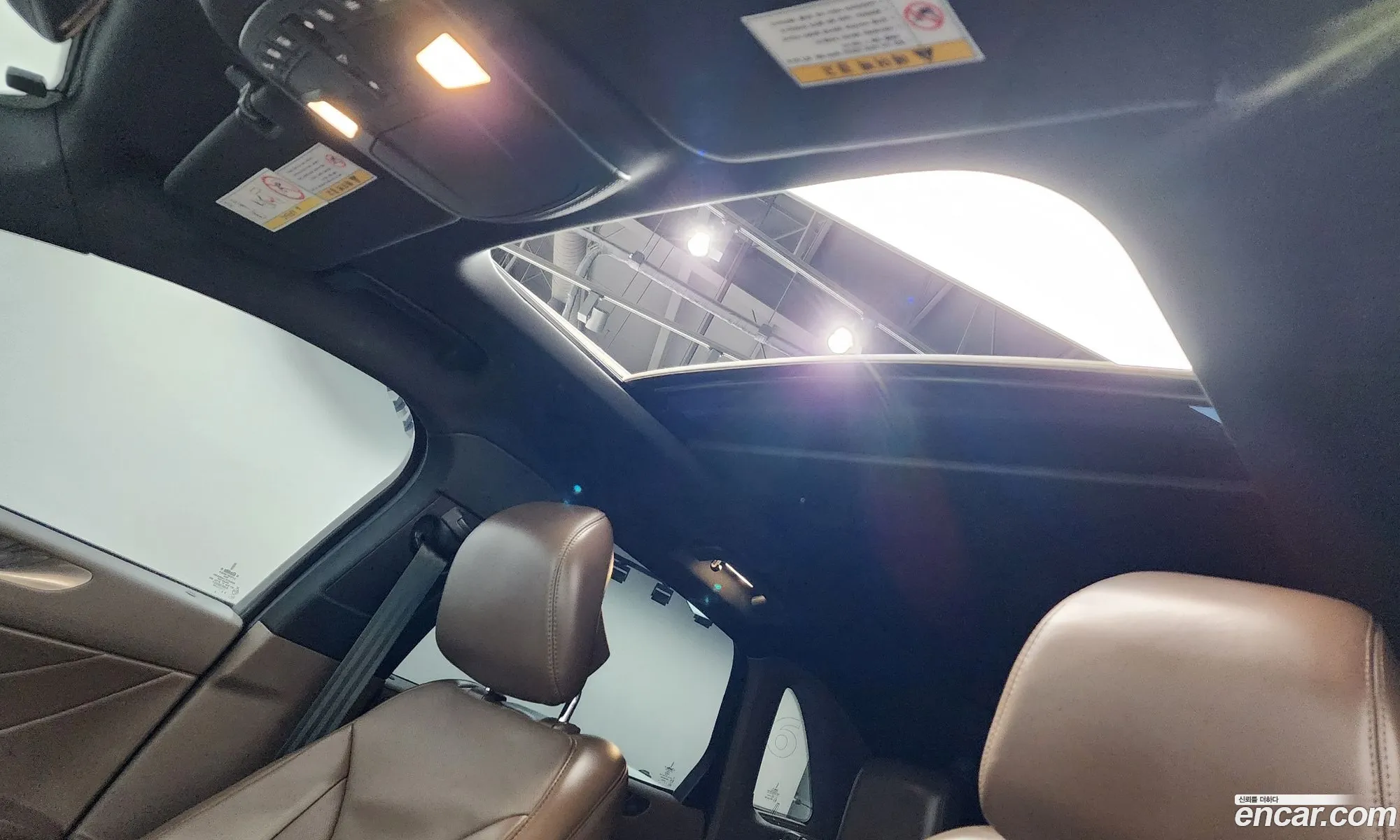 Lincoln MKC 2018 5LMCJ3D91JUL28454 — 15