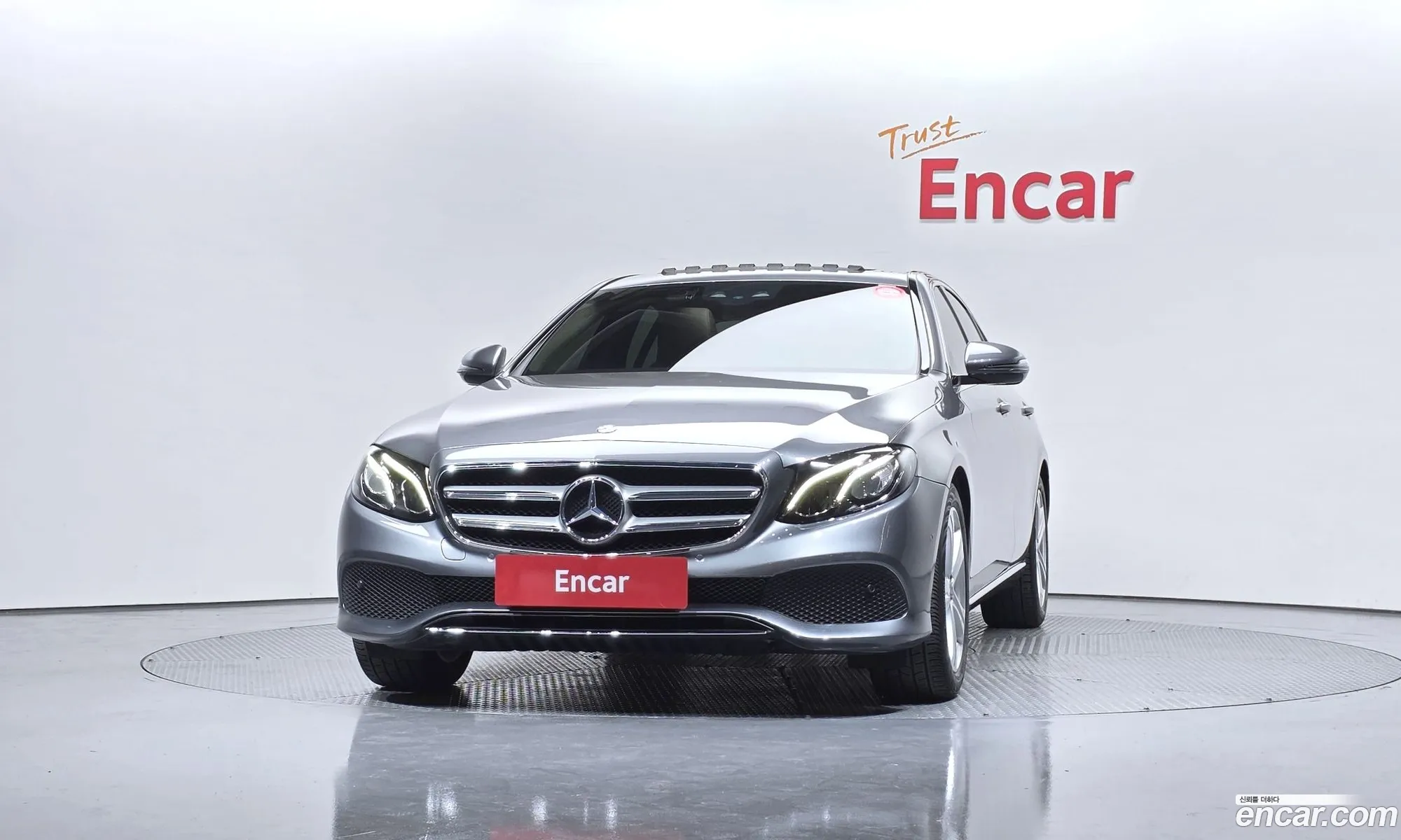 Mercedes-Benz E-Class W213 2016 WDDZF4CB0HA109287 — 10