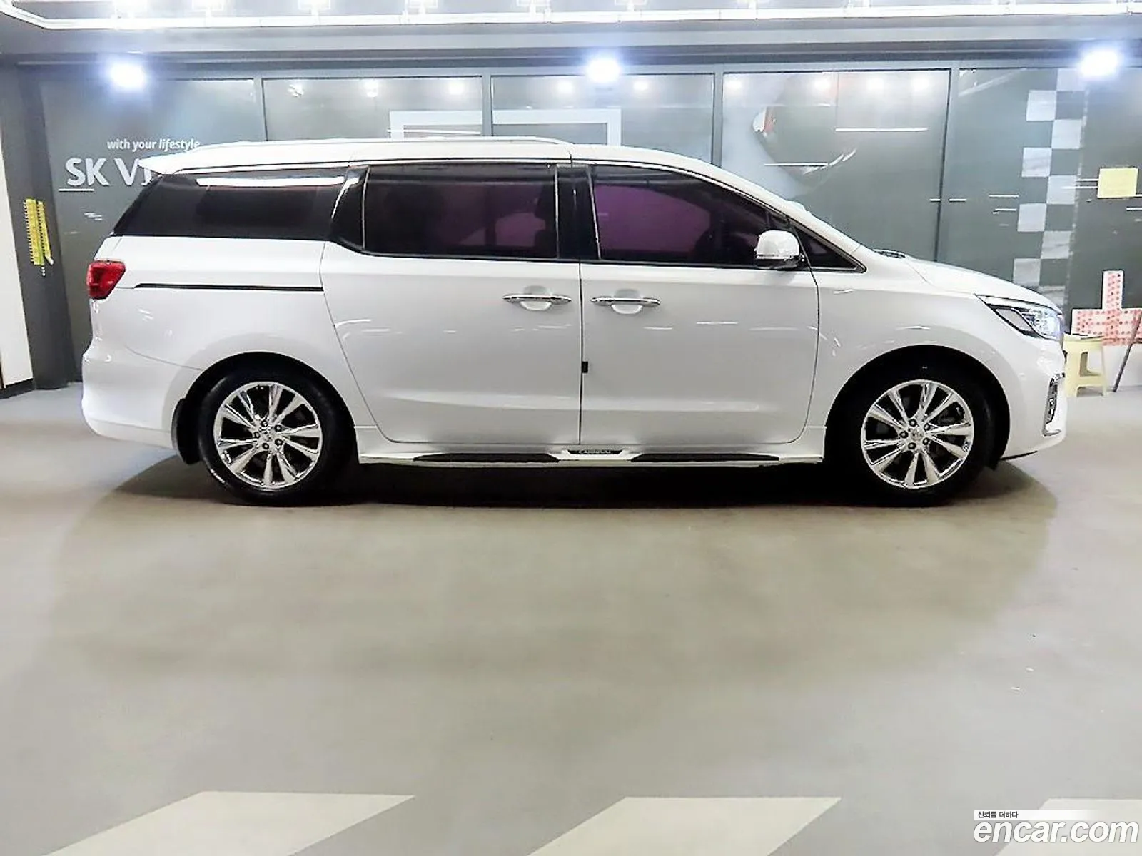 Kia Carnival 2019 — 3