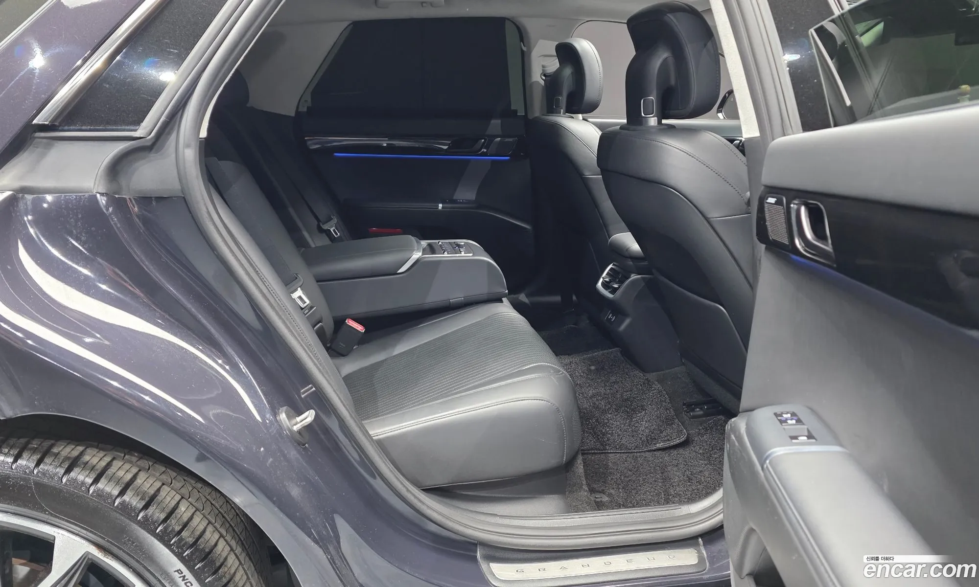 Hyundai Grandeur 2023 — 7