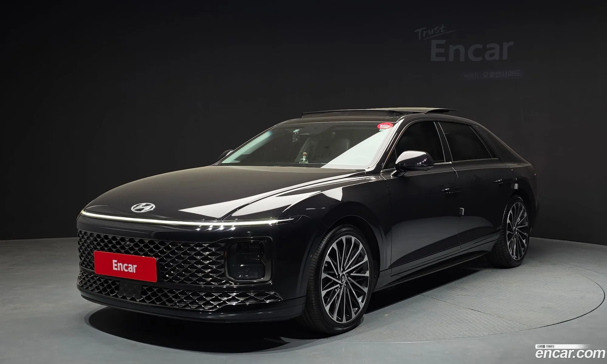 Hyundai Grandeur 2023 — 19