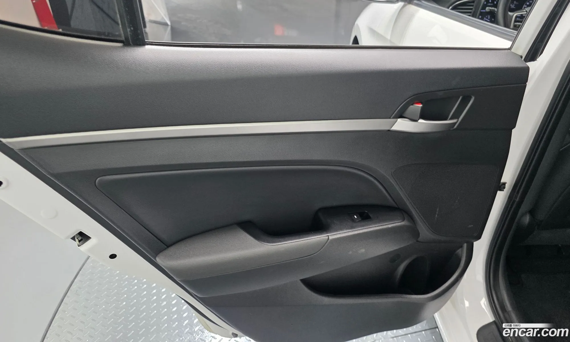 Hyundai Elantra AD 2015 — 16