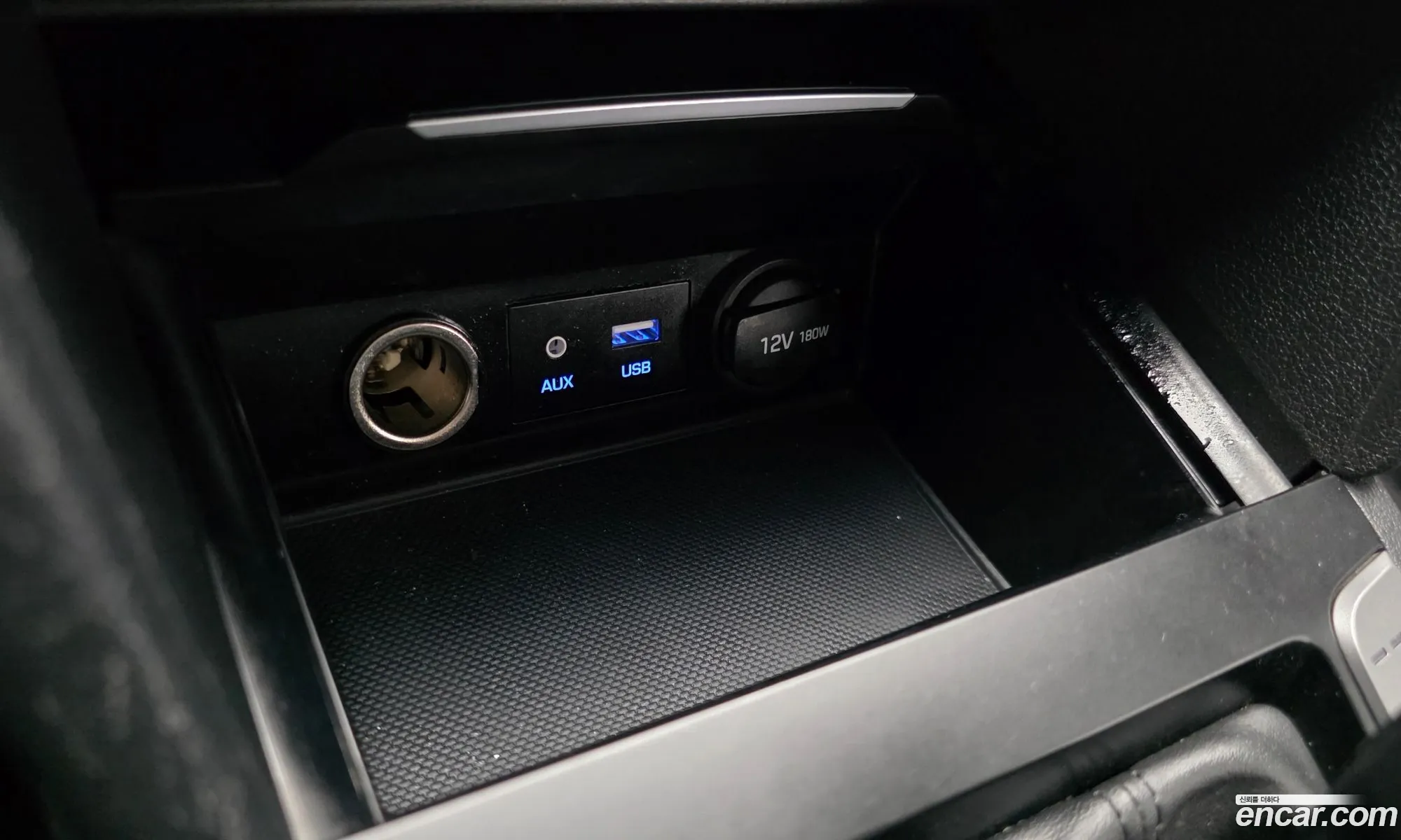 Hyundai Elantra AD 2015 — 10