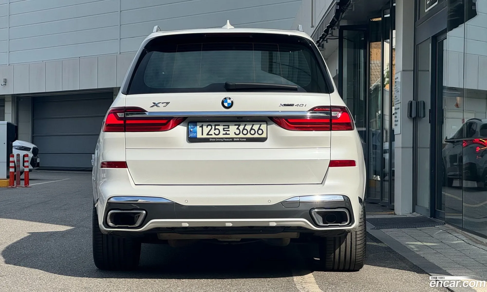 BMW X7 2021 — 16